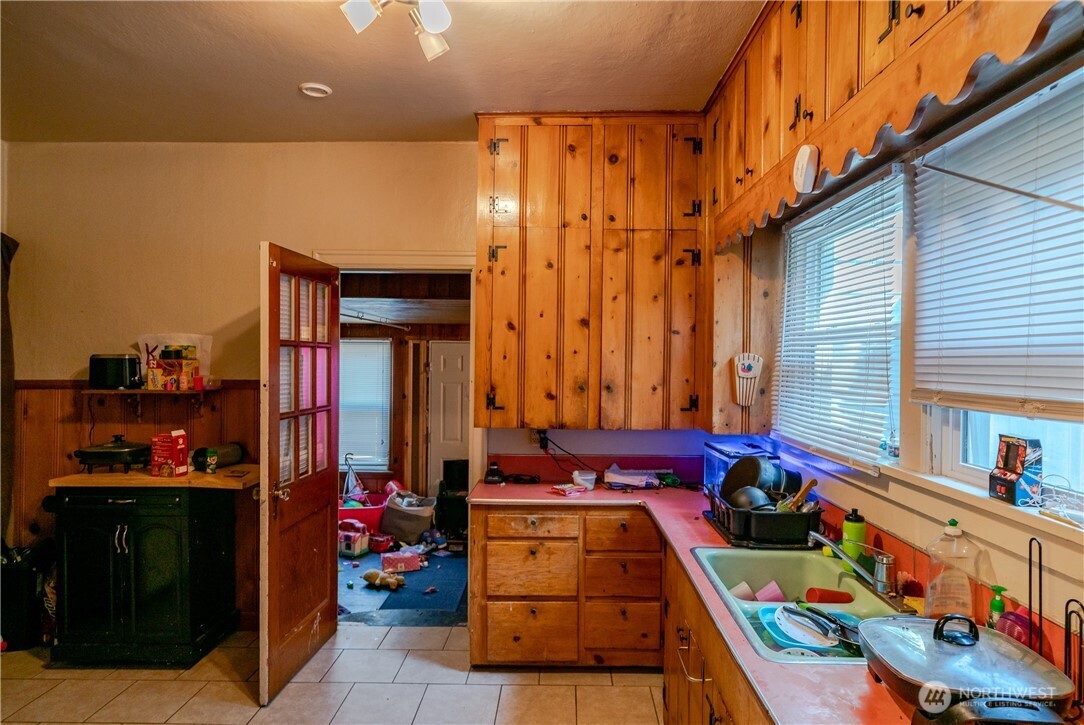 21 S Franklin Avenue Property Photo 7