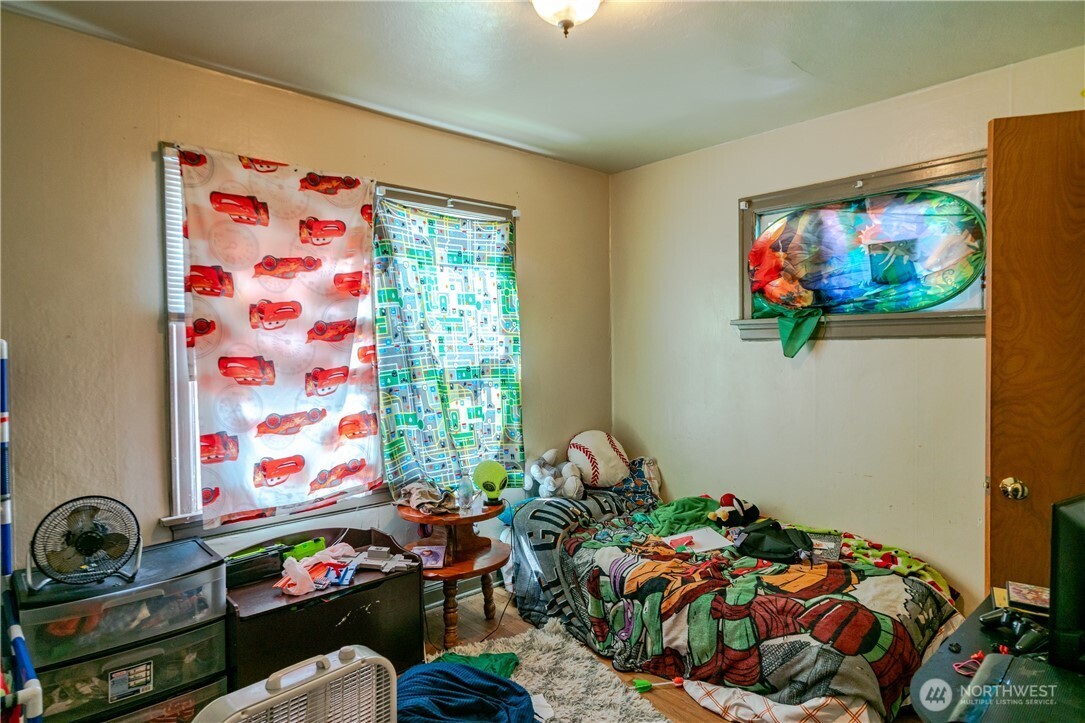 21 S Franklin Avenue Property Photo 10