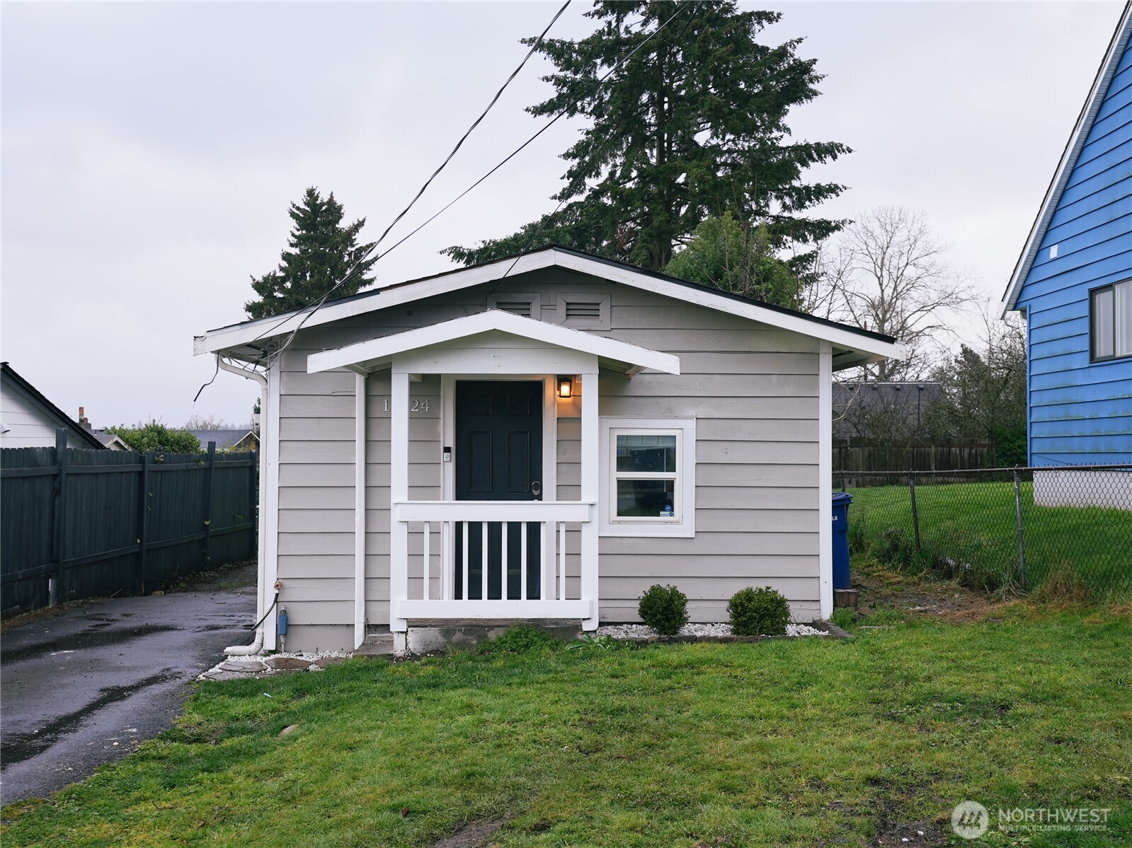 11824 25th Avenue Property Photo