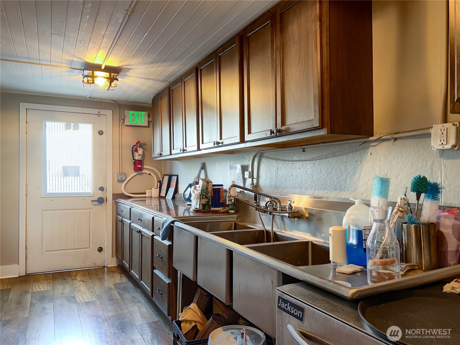 45 E Main Street Property Photo 23
