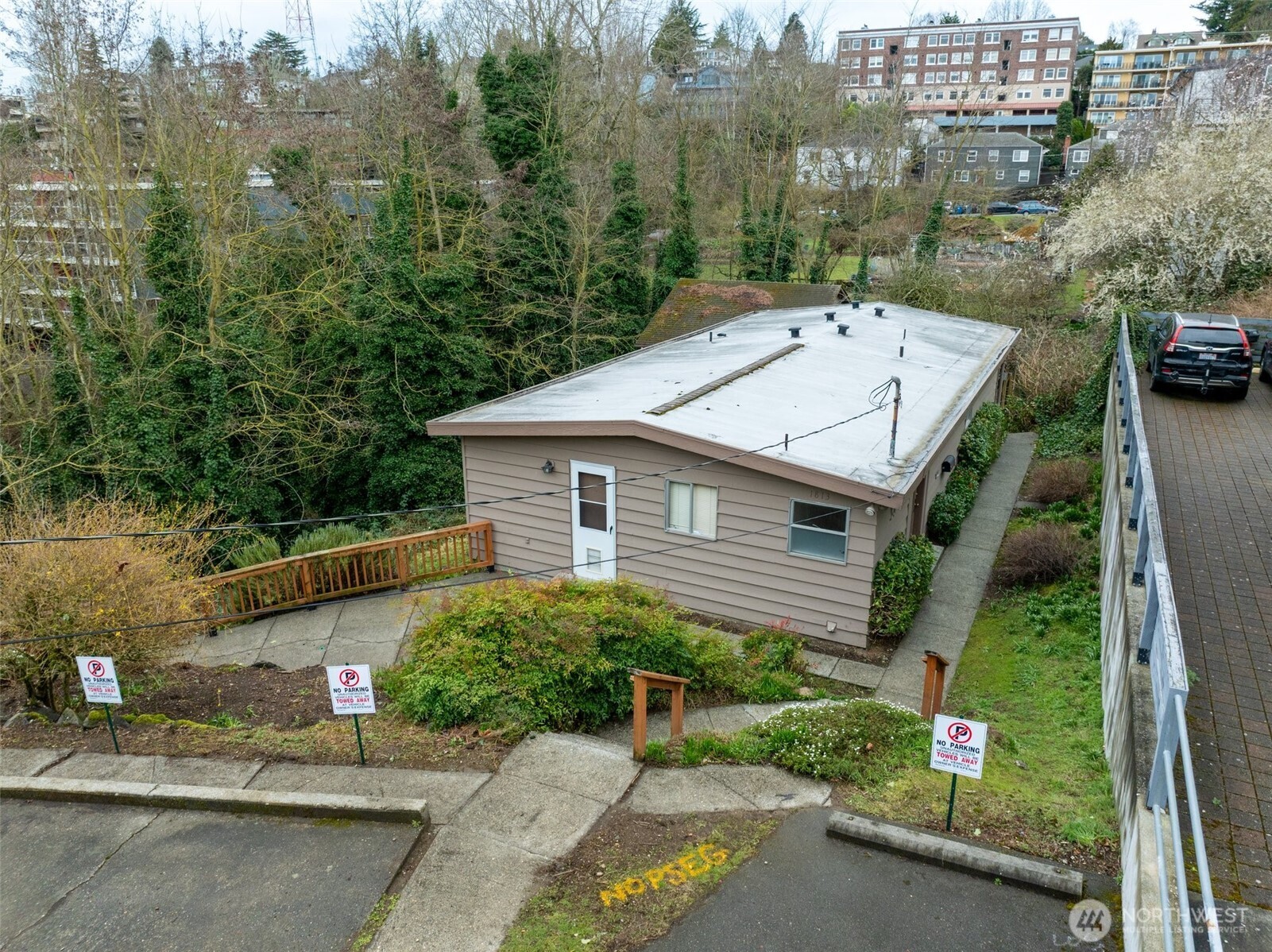 1813 Taylor Avenue Property Photo 20