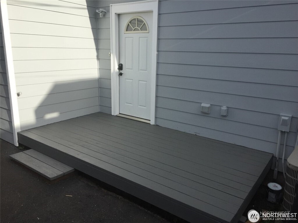 2525 Simpson Avenue Property Photo 8