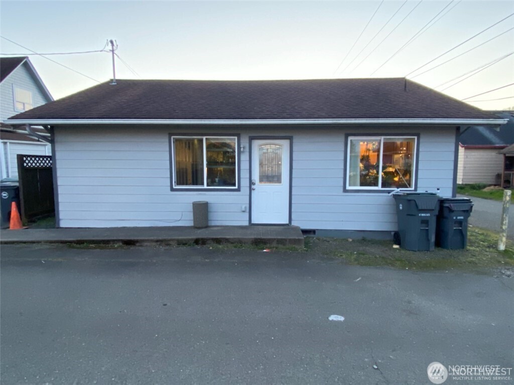 2525 Simpson Avenue Property Photo 9