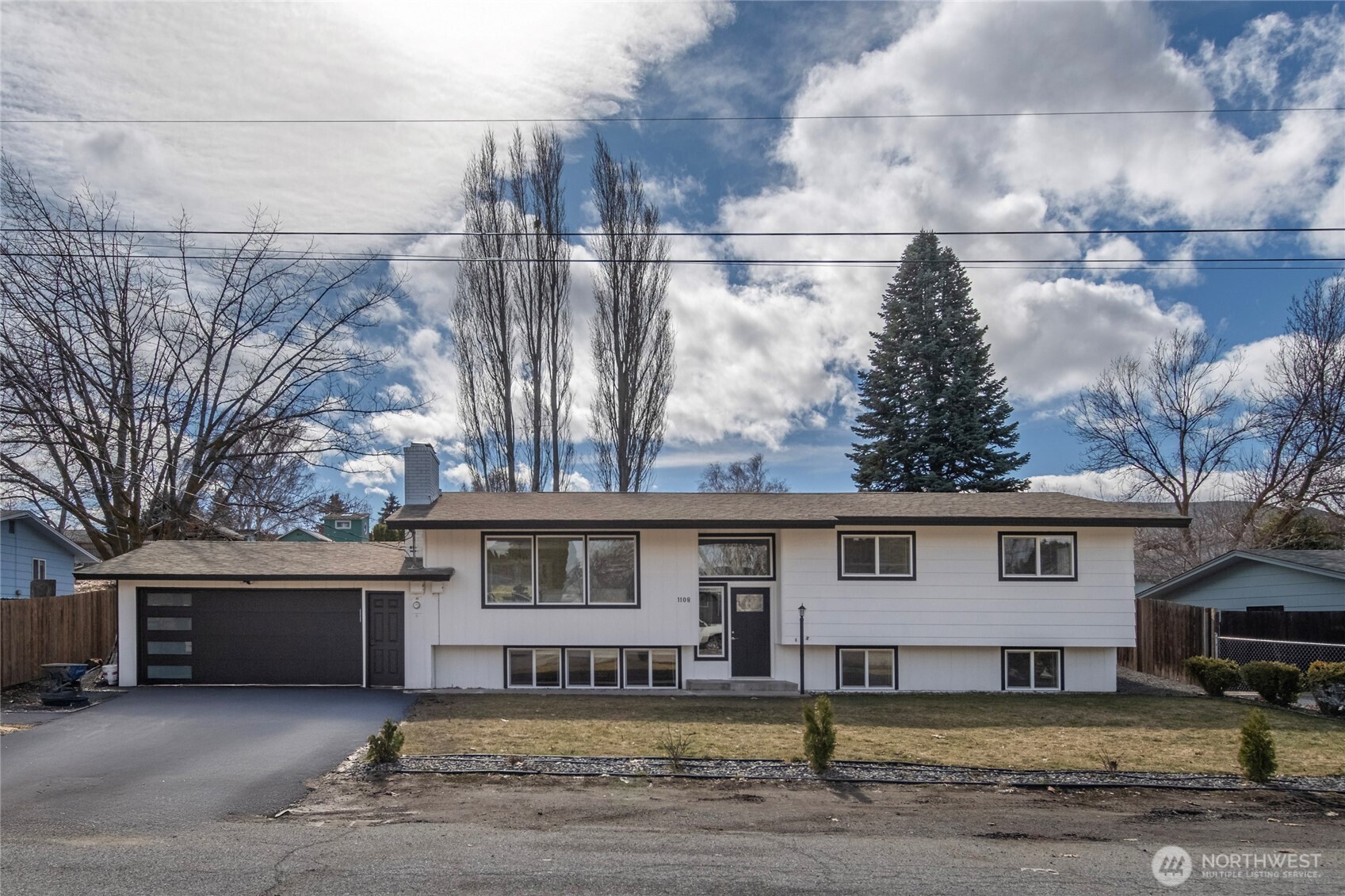 1108 2nd Street Property Photo