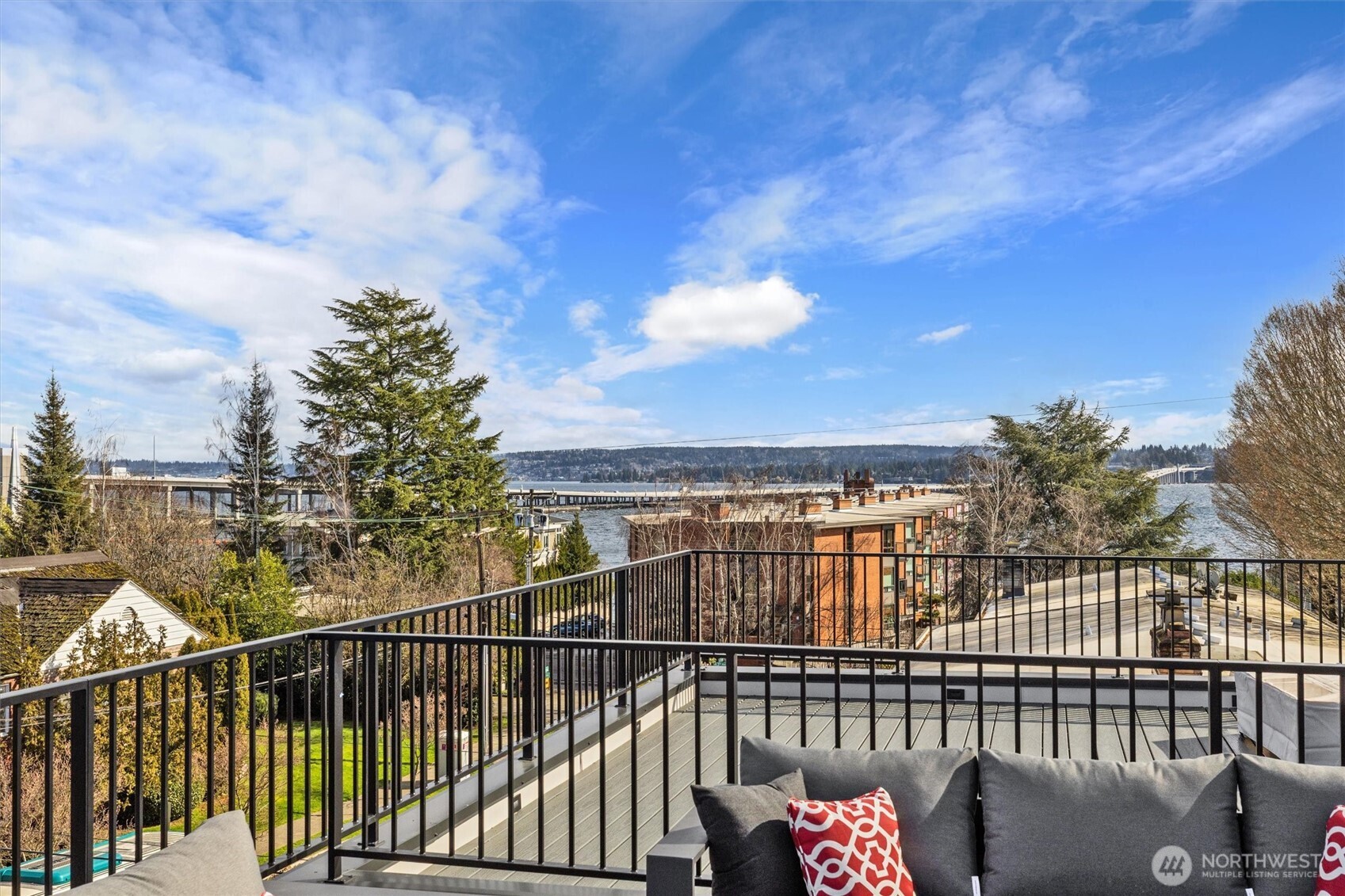 Mc Gilvra Real Estate Listings Main Image