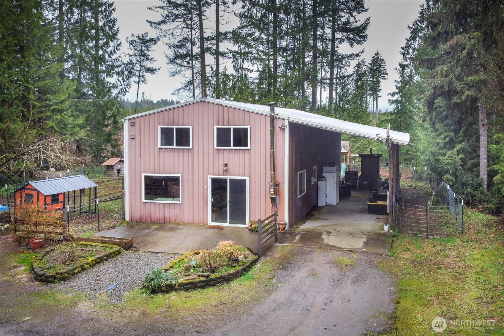 2785 Ne Dewatto Road Property Photo