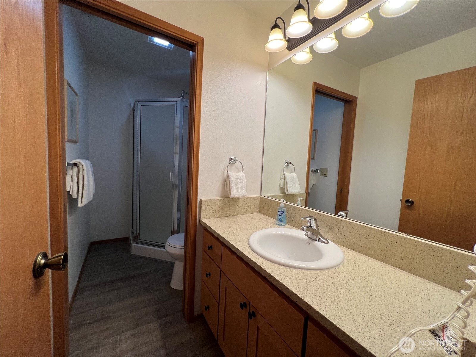 100 Lake Chelan Shores Drive 17-8j Property Photo 6