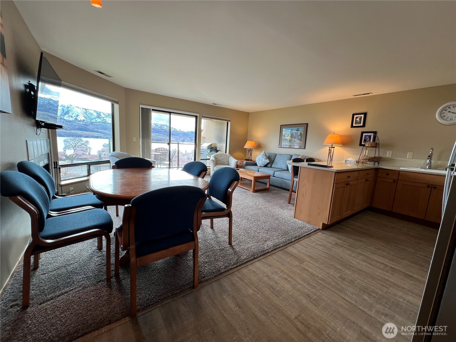100 Lake Chelan Shores Drive 17-8j Property Photo 8