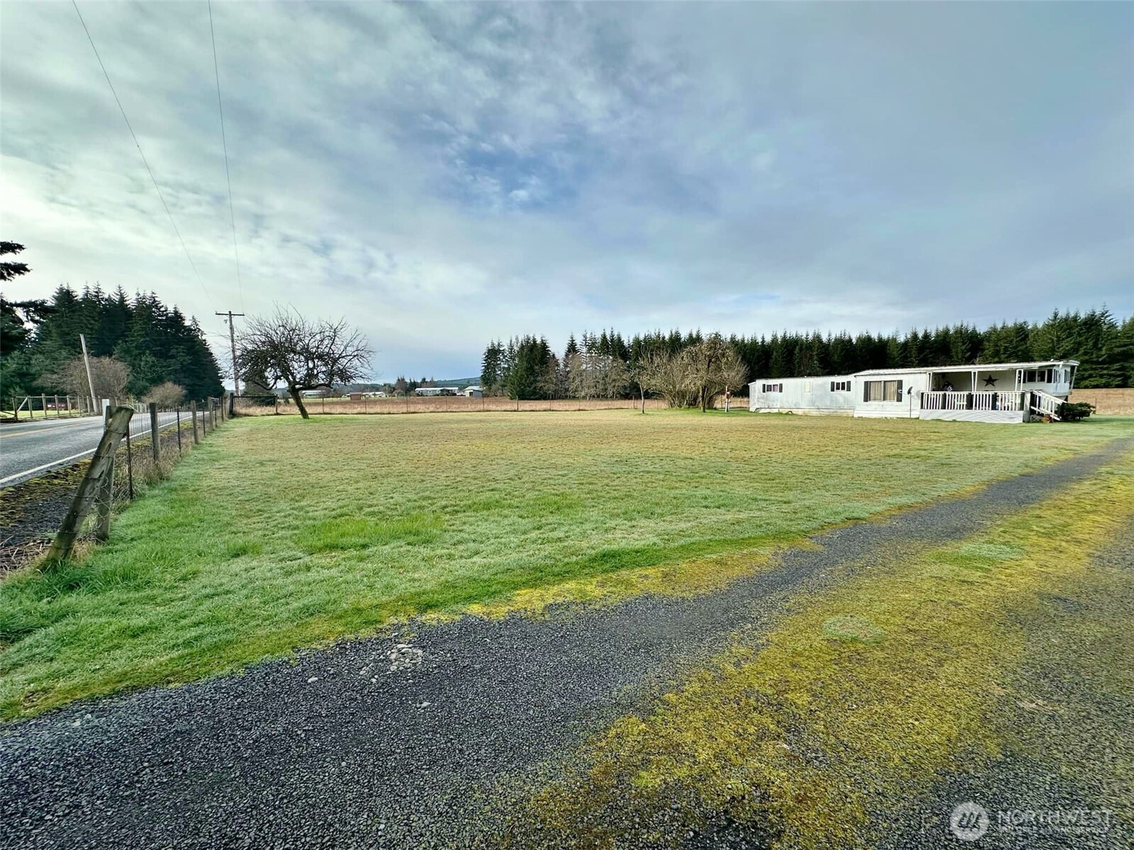 338 Berry Road Property Photo 7