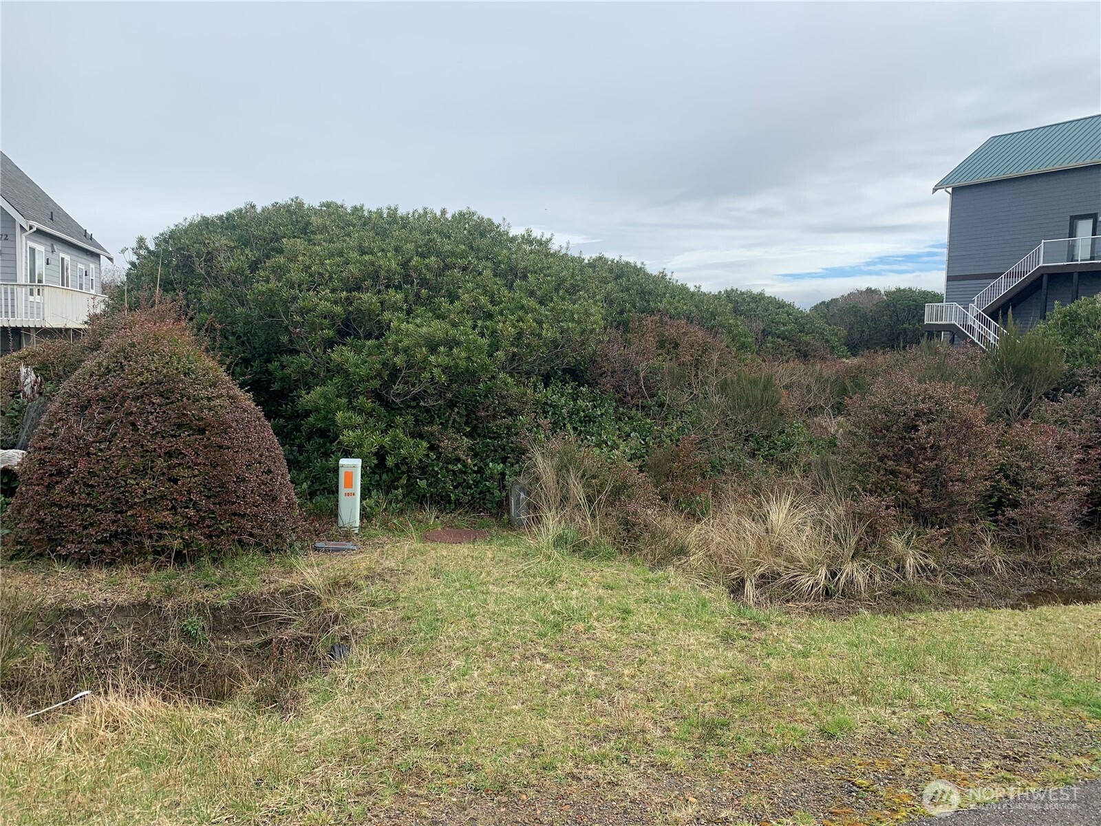 1074 Crestshire Loop Property Photo 2