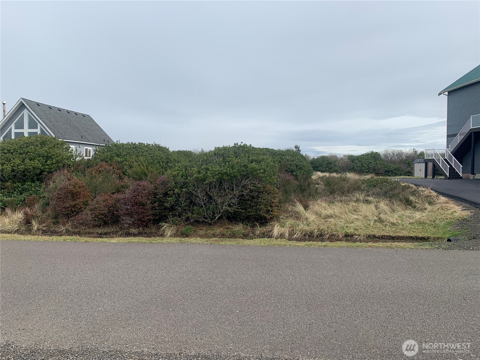 1074 Crestshire Loop Property Photo 6