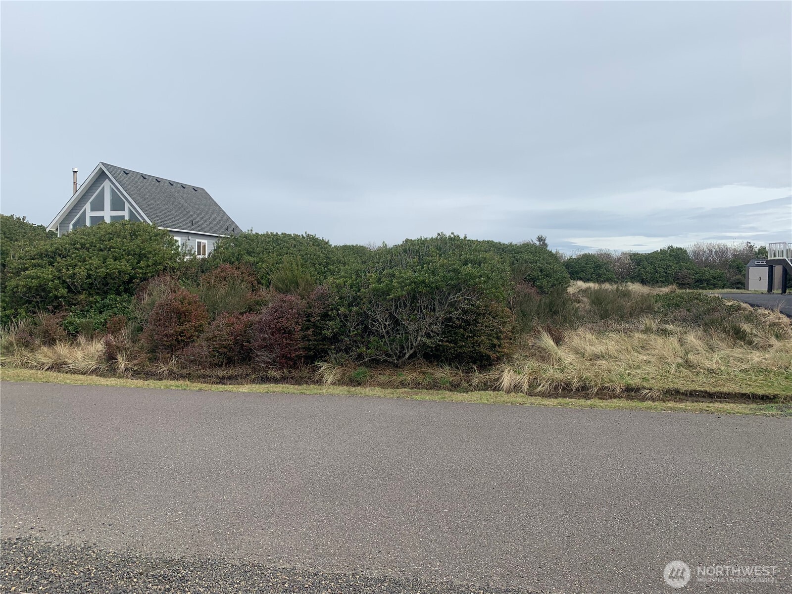 1074 Crestshire Loop Property Photo 8