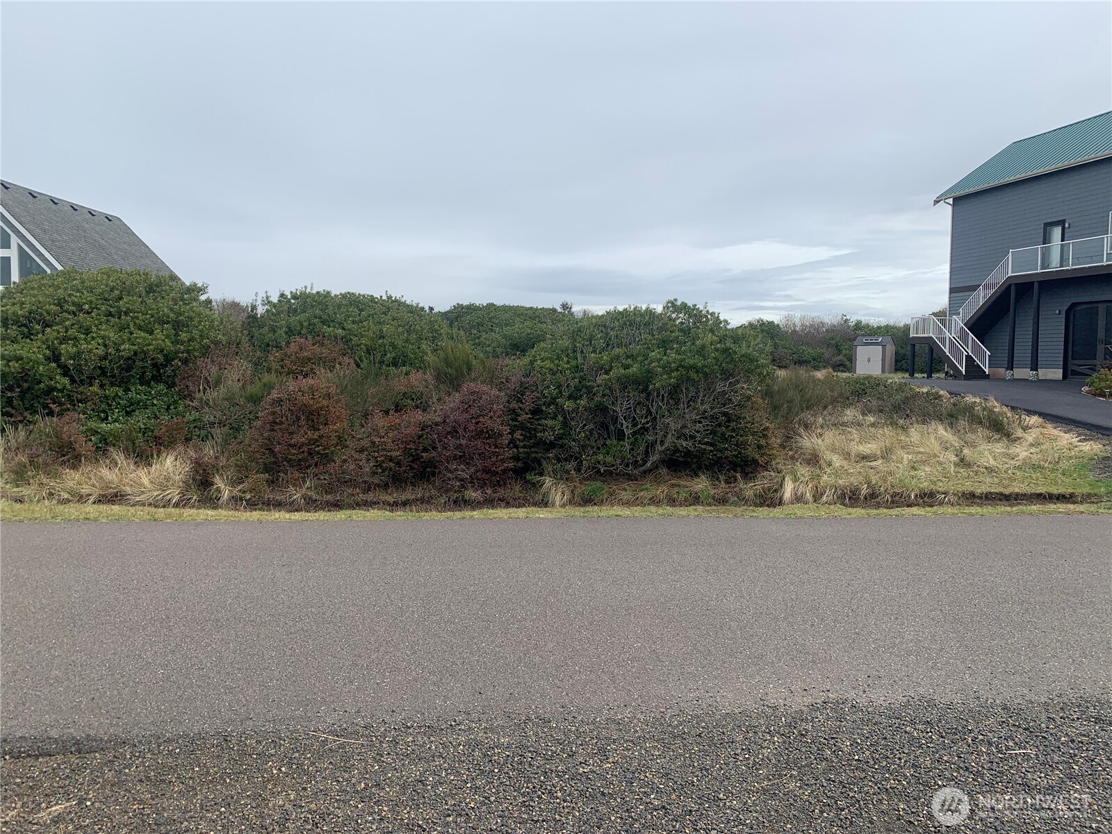 1074 Crestshire Loop Property Photo 9