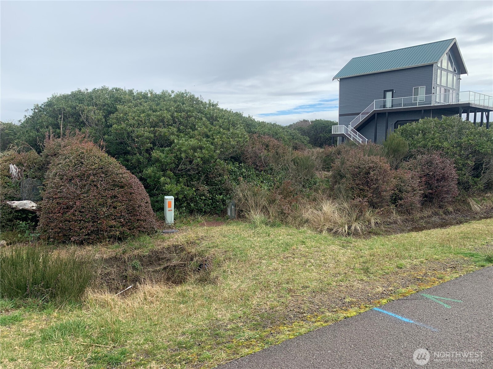 1074 Crestshire Loop Property Photo 10