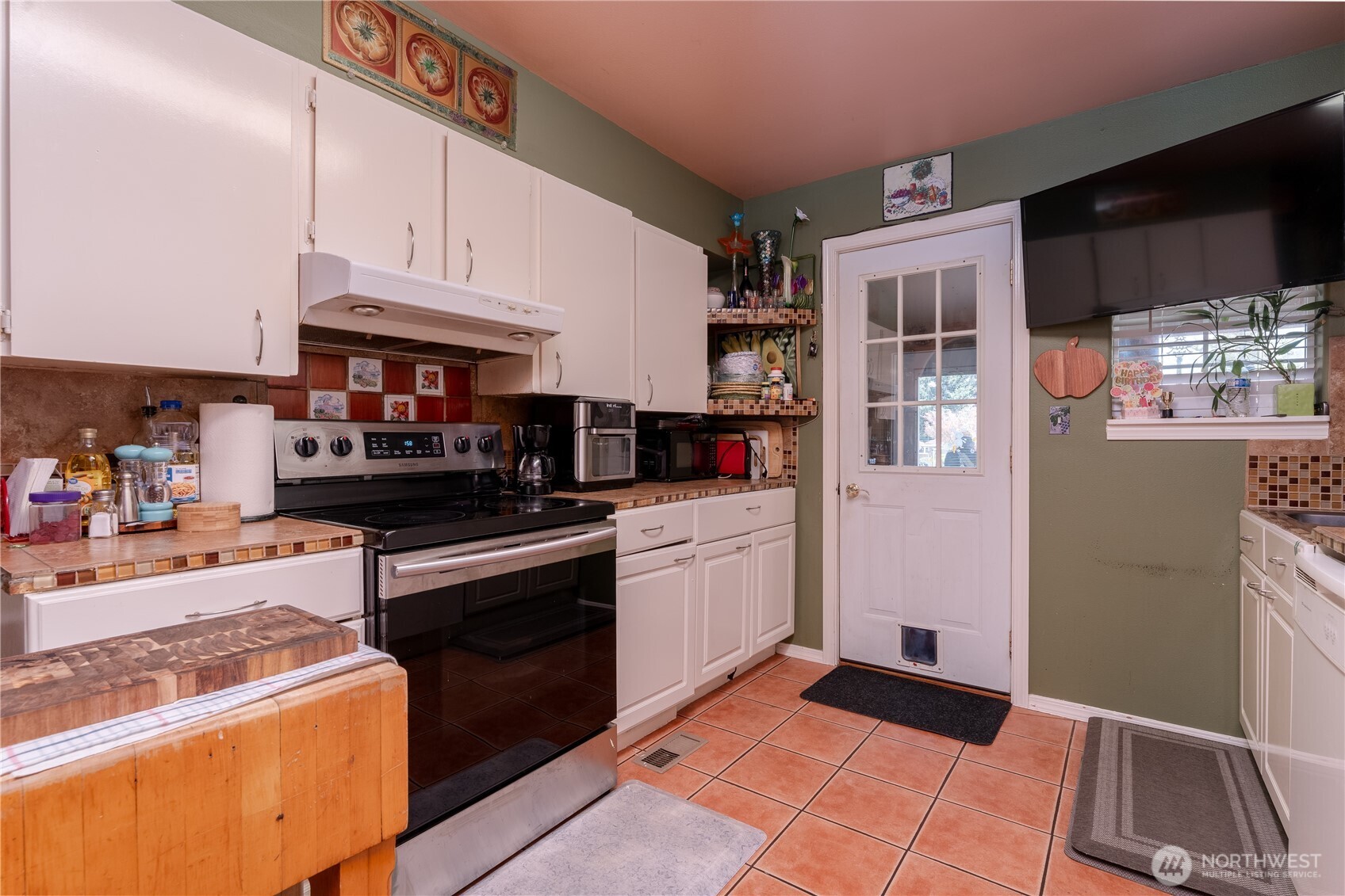 2044 W Woodin Avenue Property Photo 24