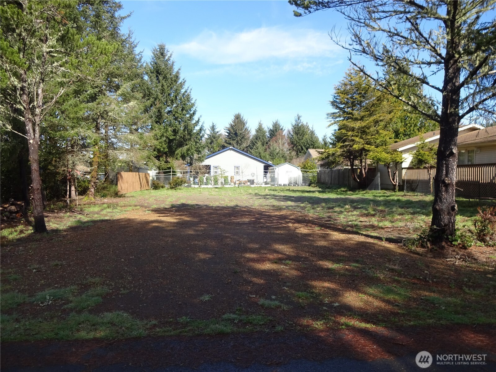 462 West Court Loop Property Photo 1