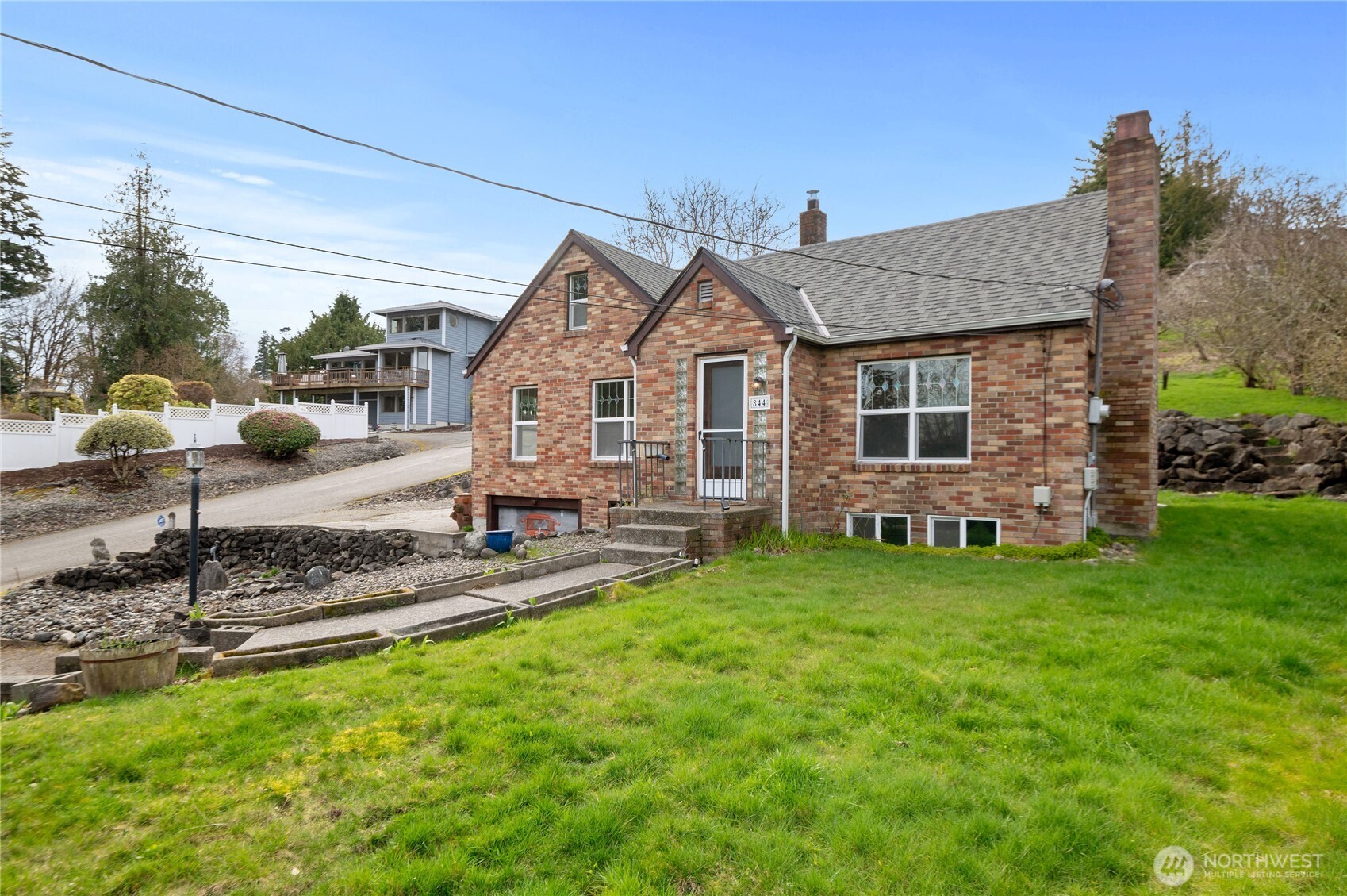 844 Colchester Drive Property Photo