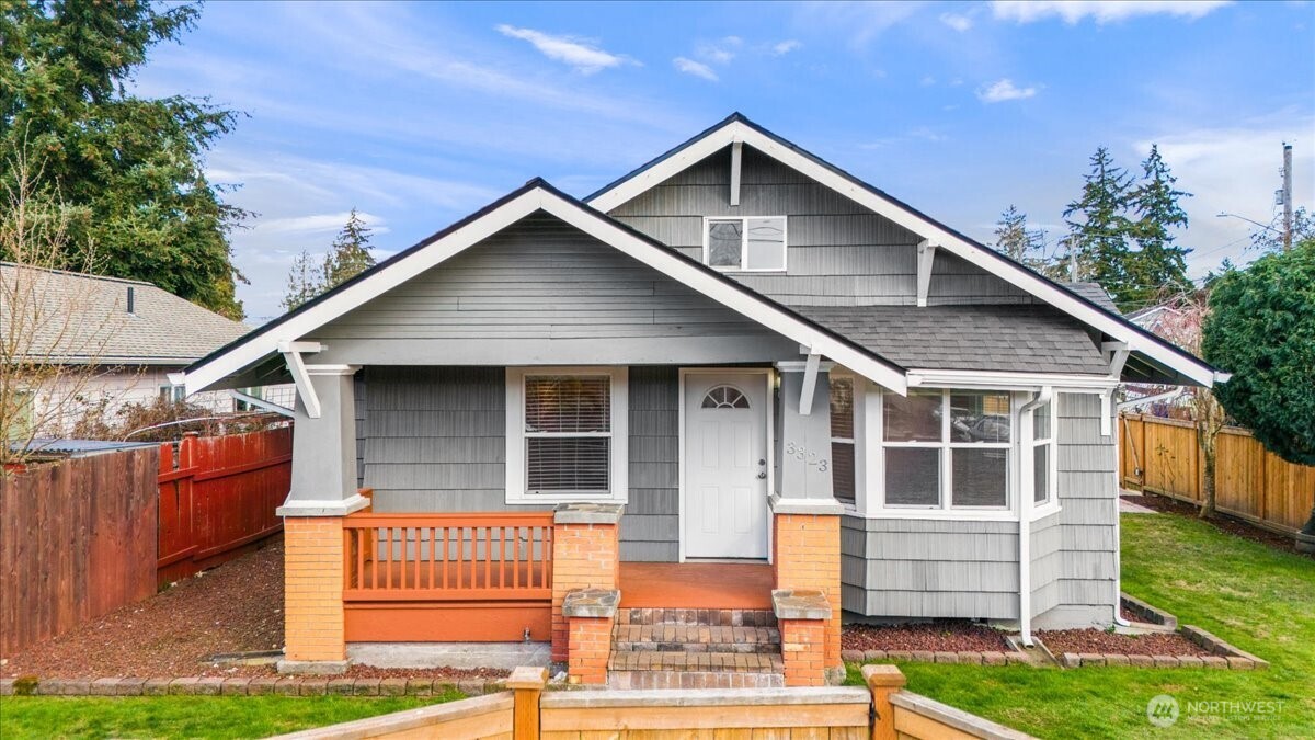 Delong Real Estate Listings Main Image