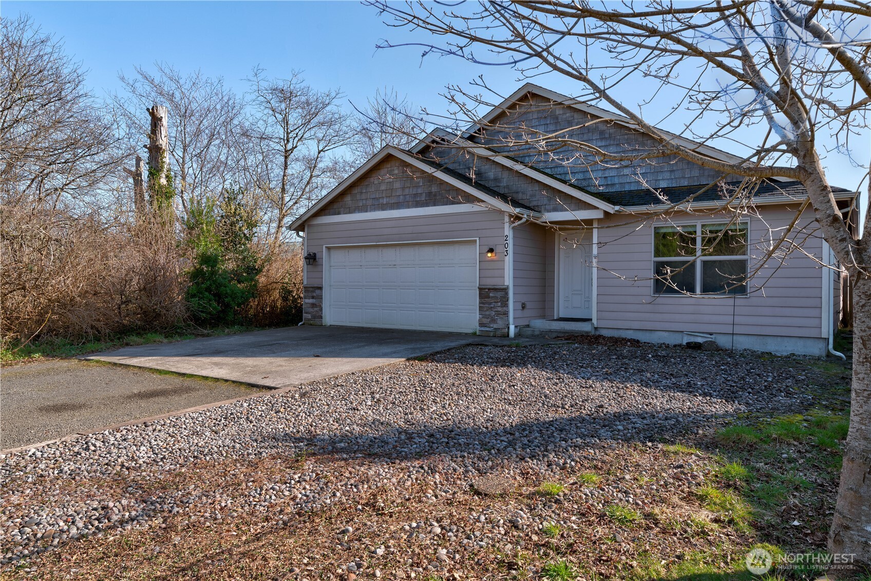 203 10th Street Property Photo 1