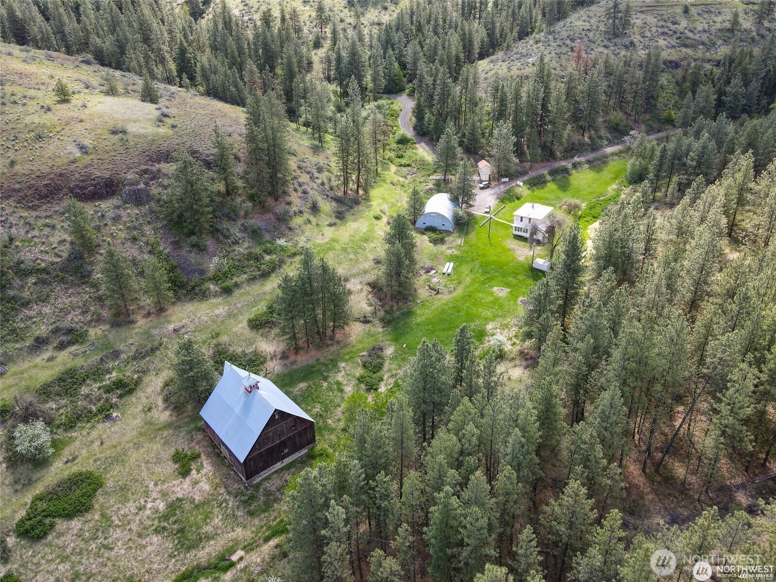 39297 Halverson Canyon Road Property Photo 3