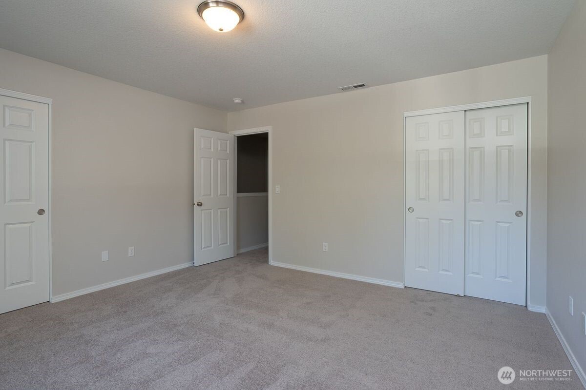 105 E C Street Property Photo 10