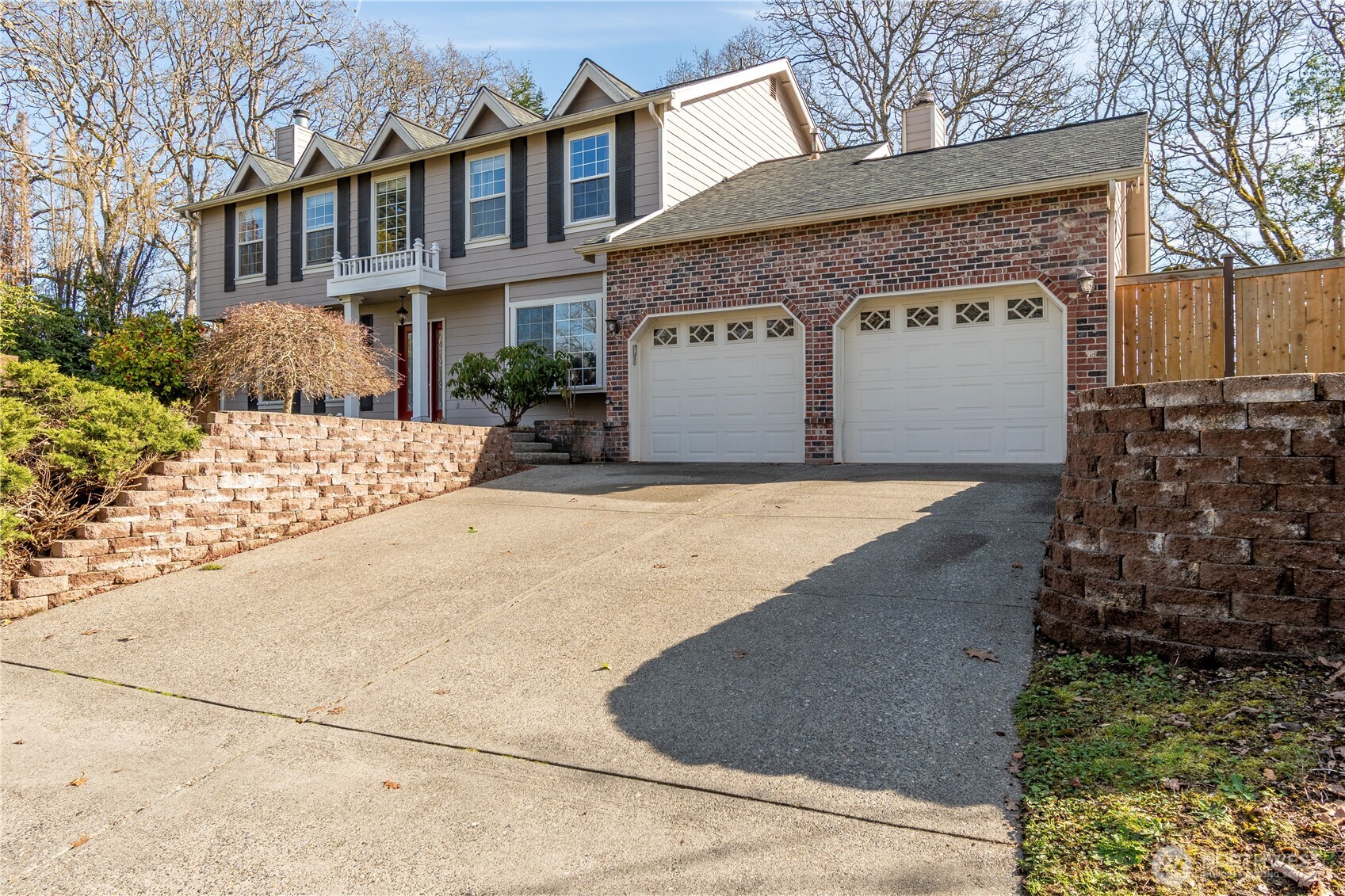 Lakes High Real Estate Listings Main Image