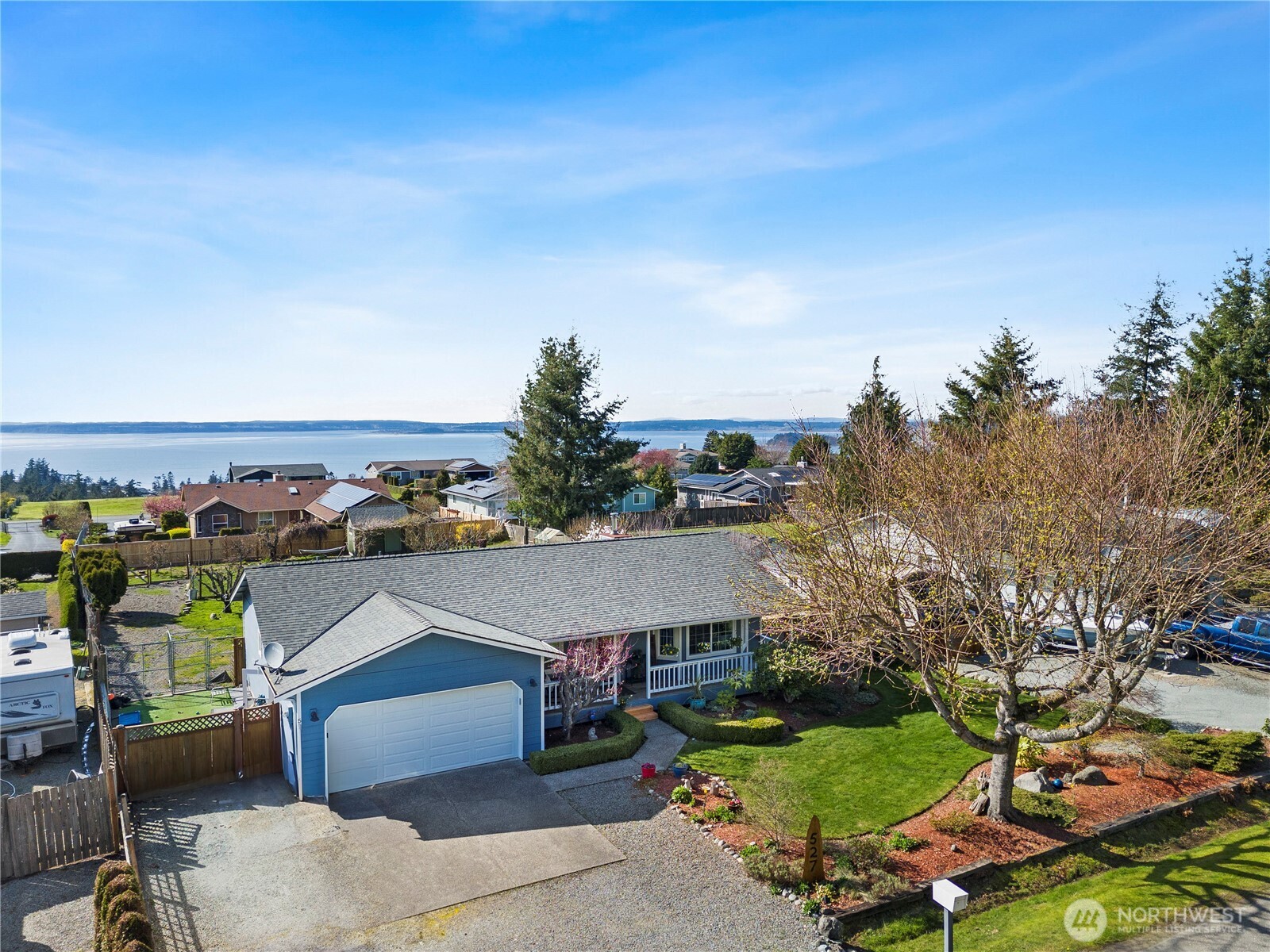 527 Island View Drive Property Photo