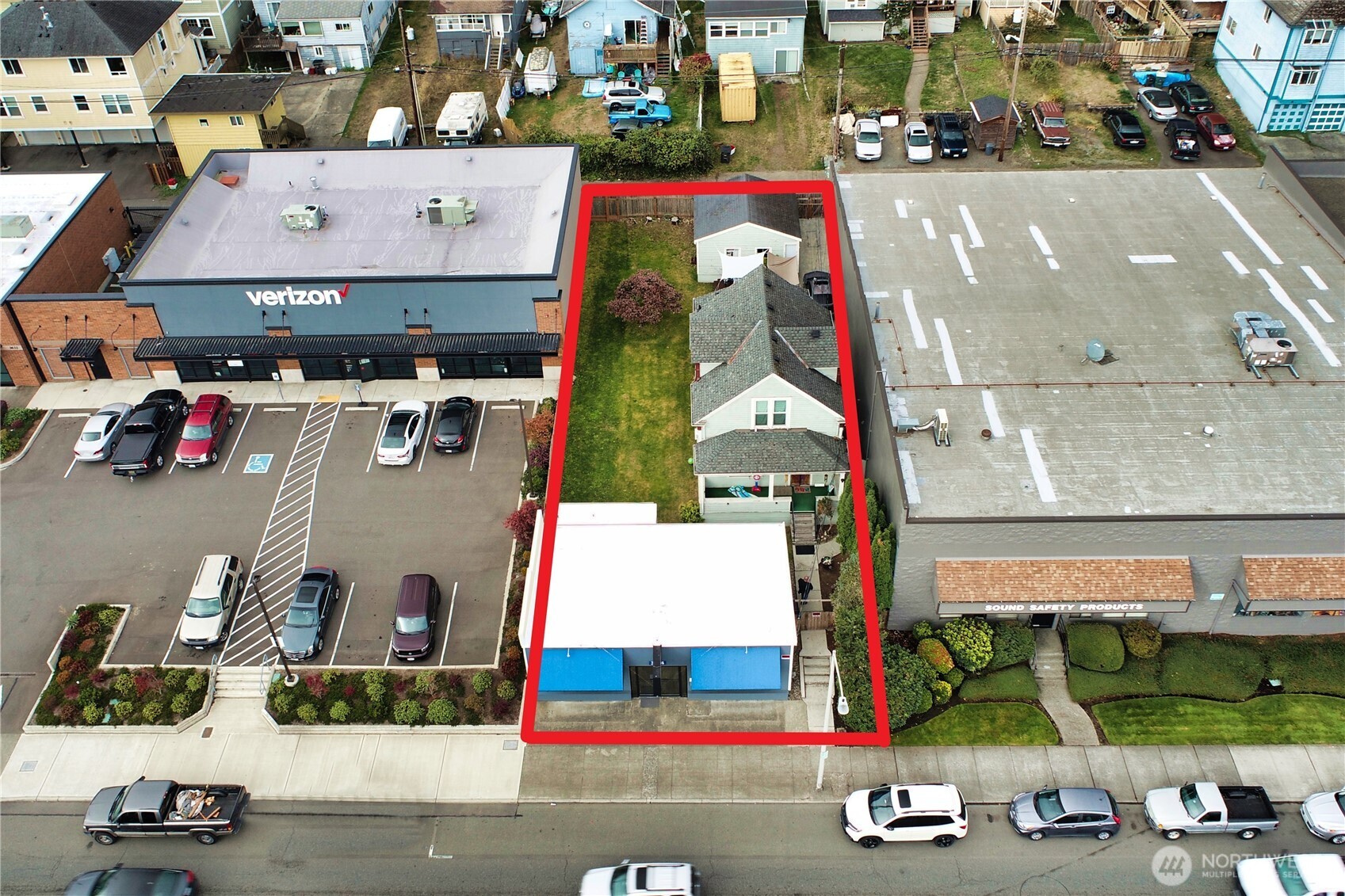 3614 Broadway Property Photo 4