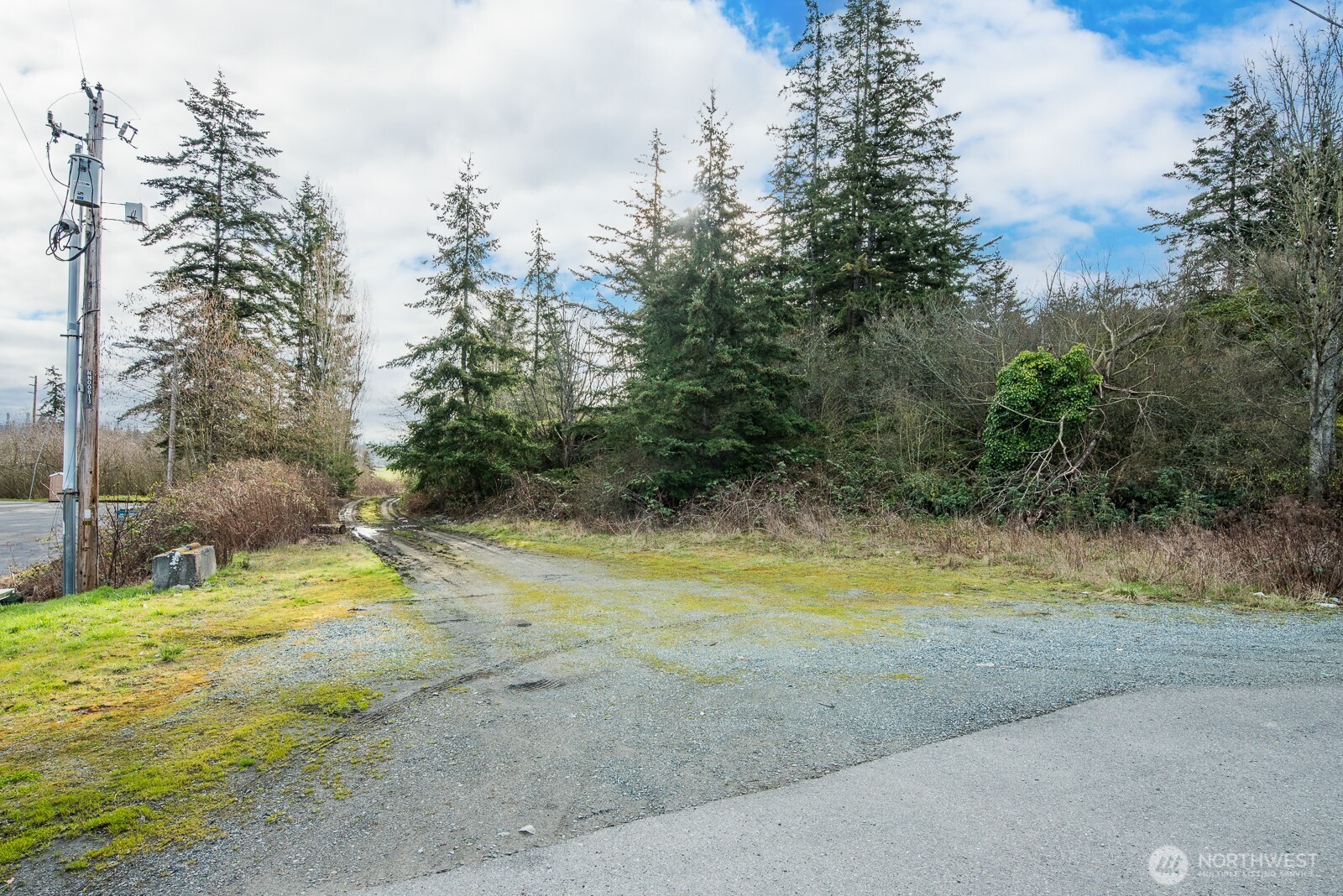 7648 State Route 20 Property Photo 10