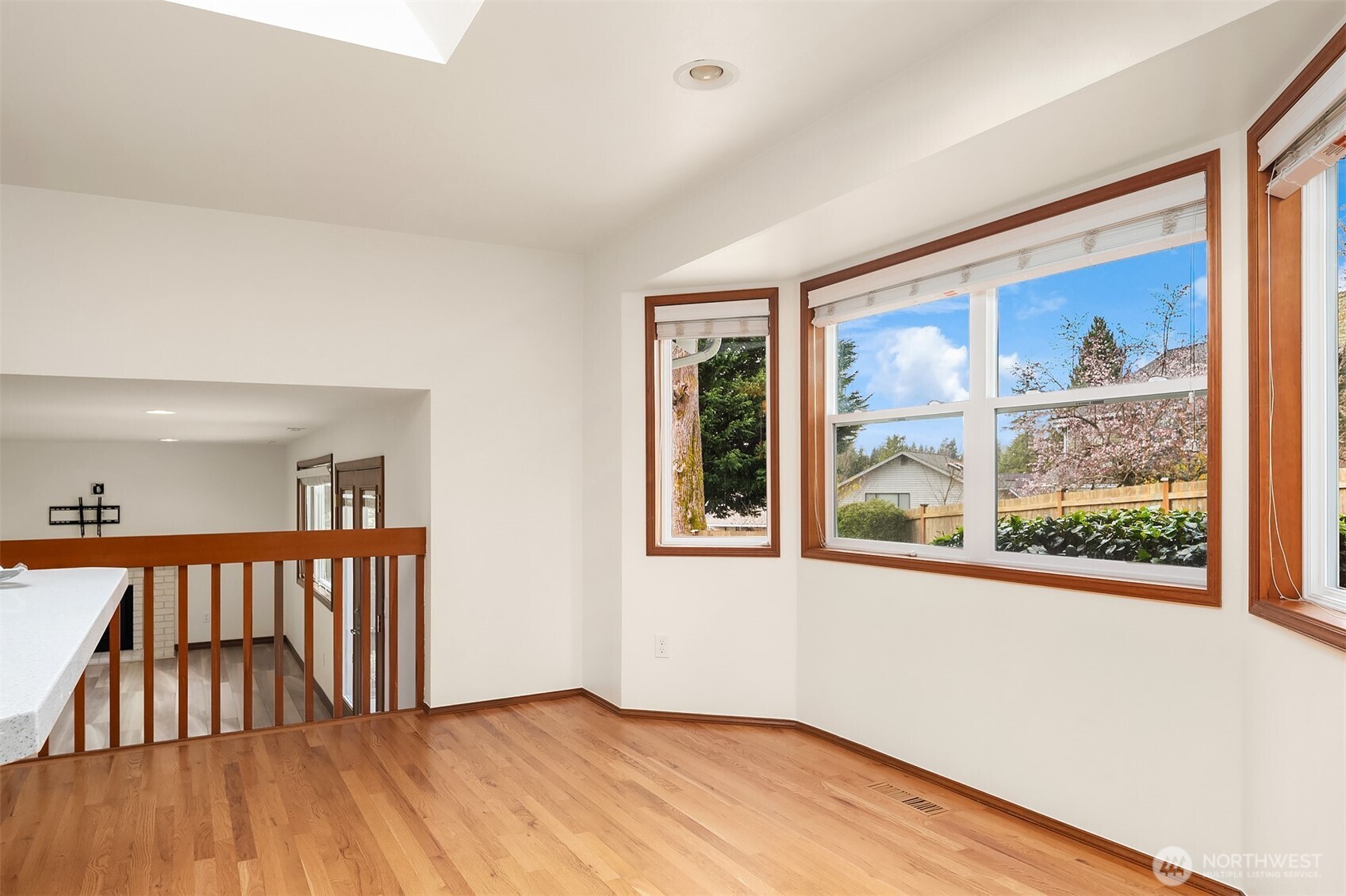 2223 Field Avenue Property Photo 10