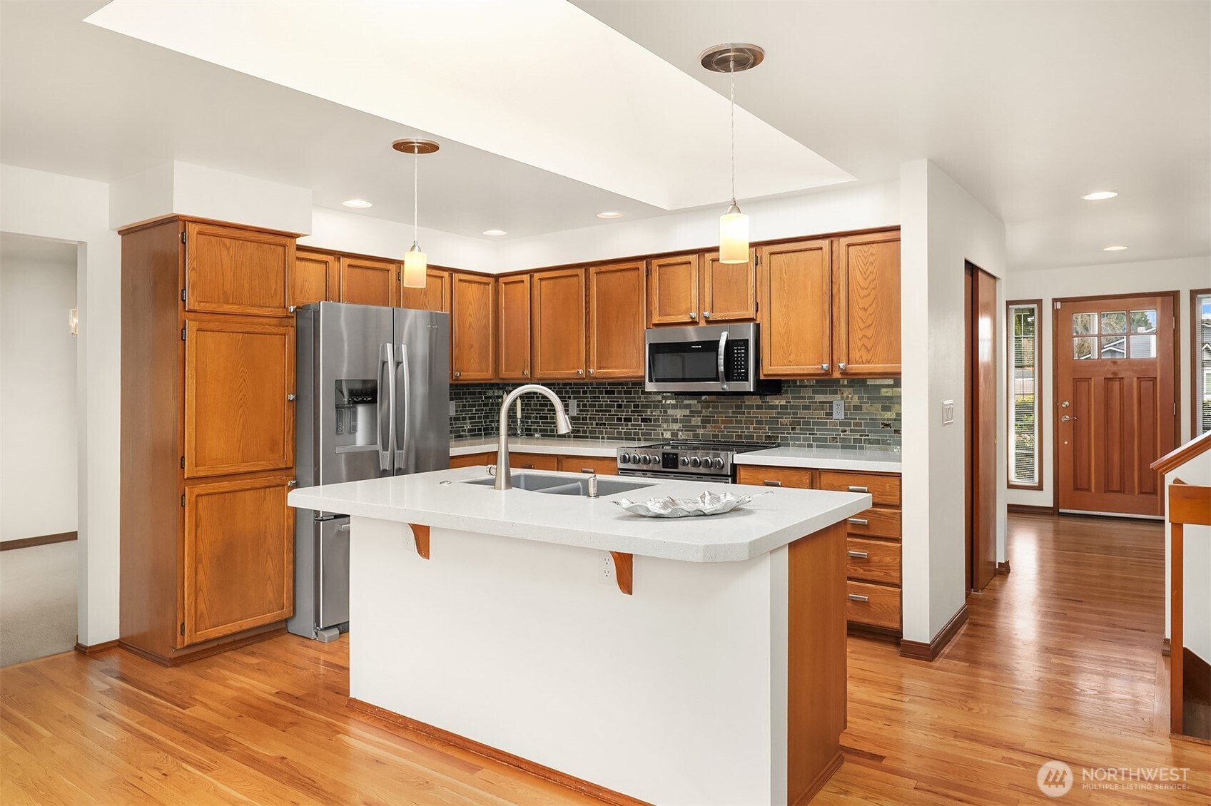 2223 Field Avenue Property Photo 12
