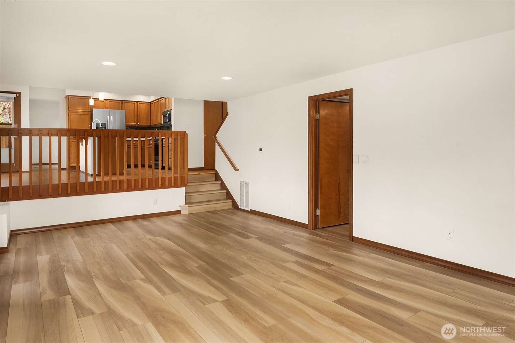 2223 Field Avenue Property Photo 17