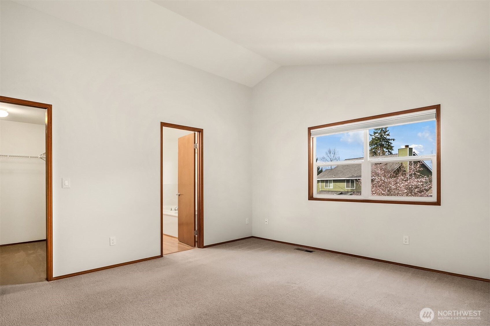 2223 Field Avenue Property Photo 19