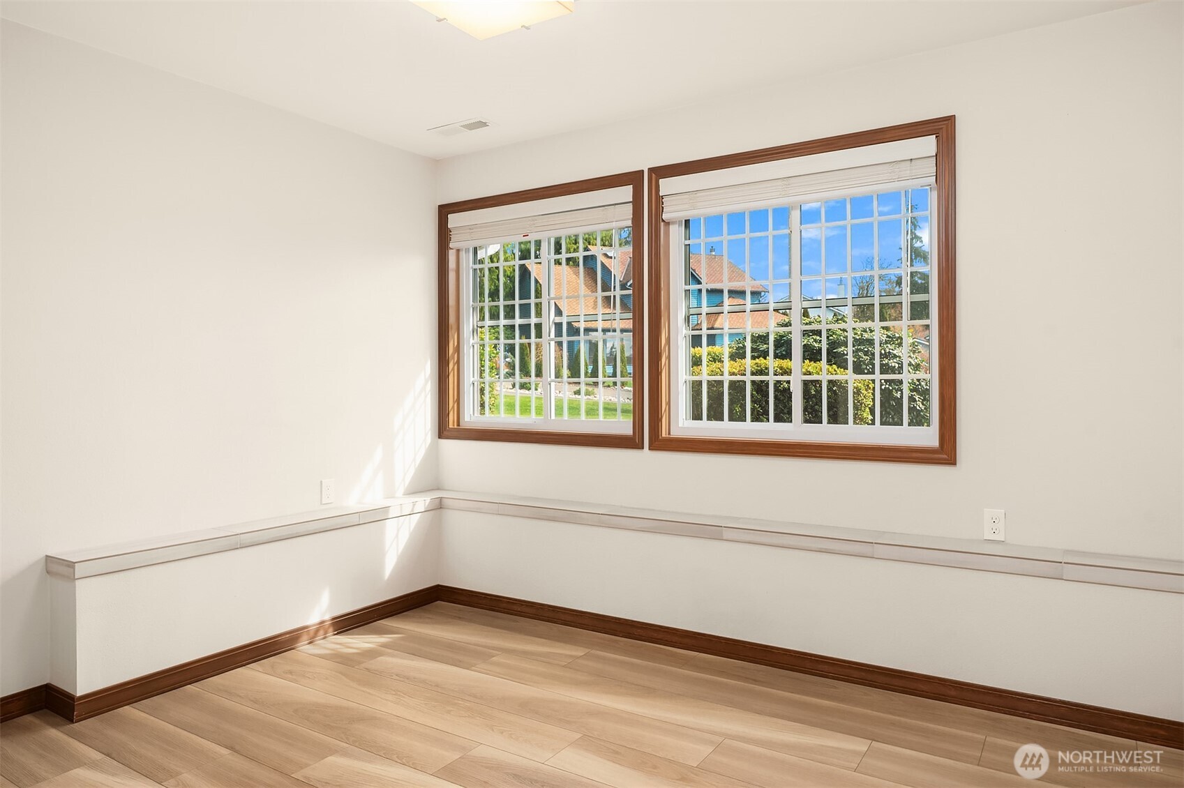 2223 Field Avenue Property Photo 26