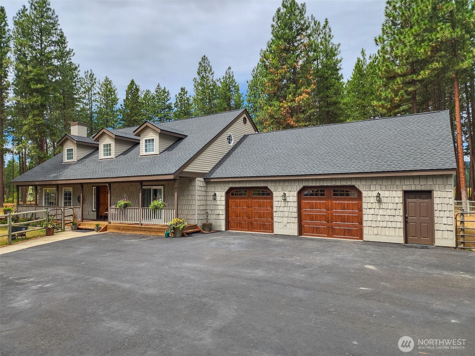 98922 Real Estate Listings Main Image