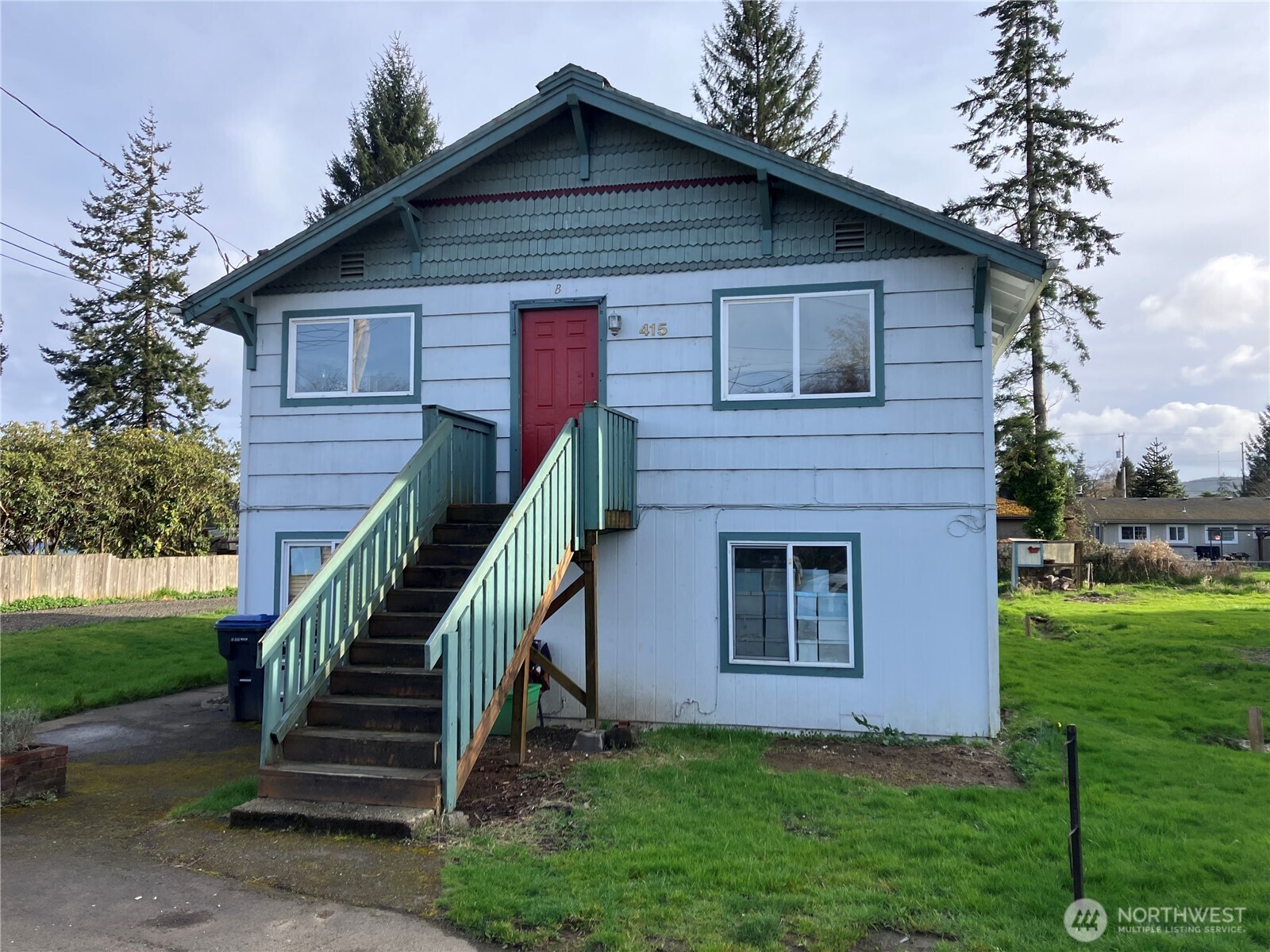 415 E Curtis Street Property Photo 1