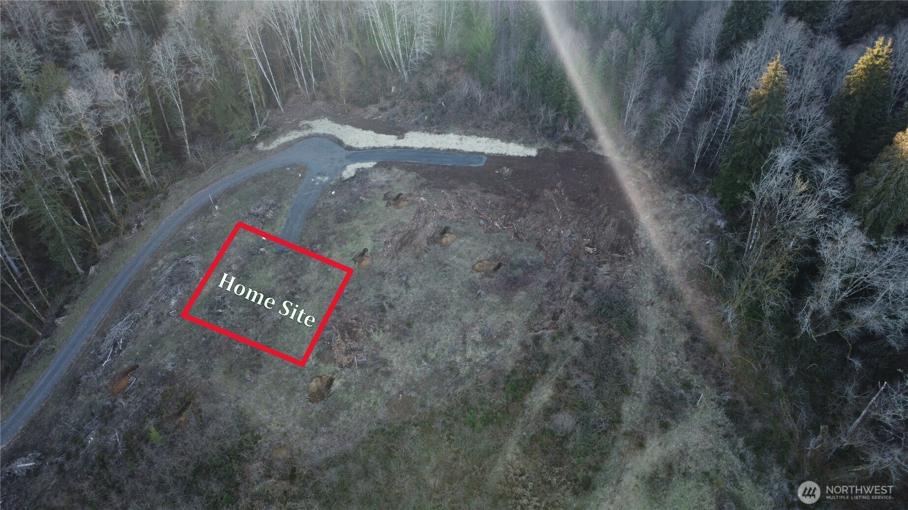 258 Wake Robin Property Photo 4