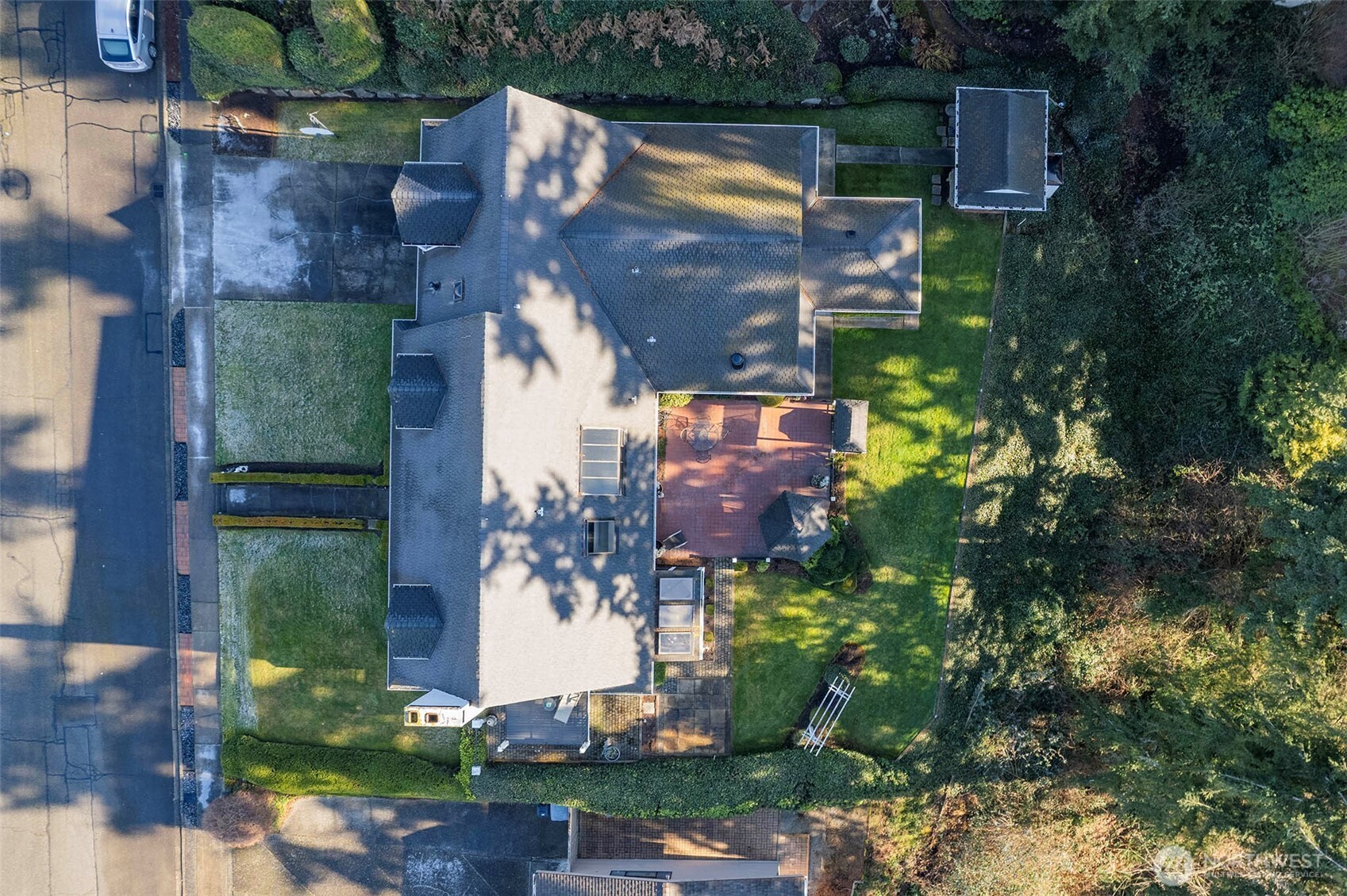7304 164th Place Property Photo 4