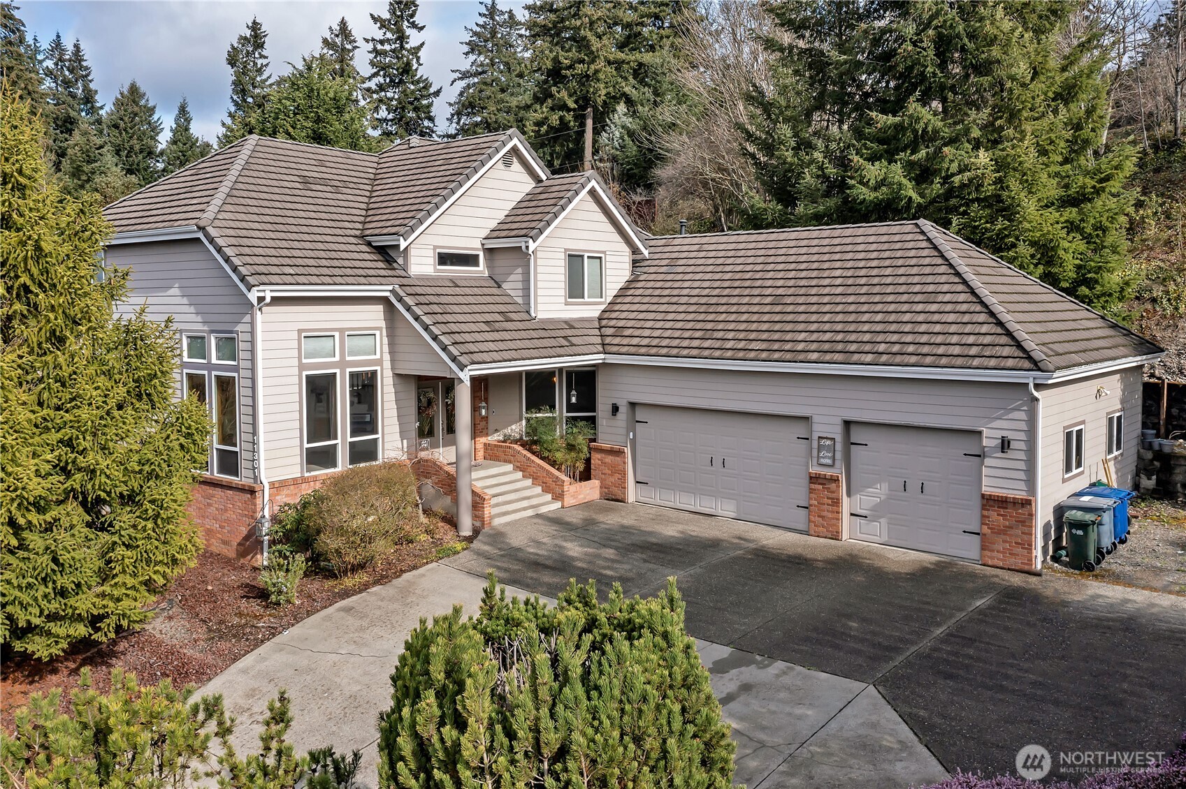 11301 49th Street Property Photo