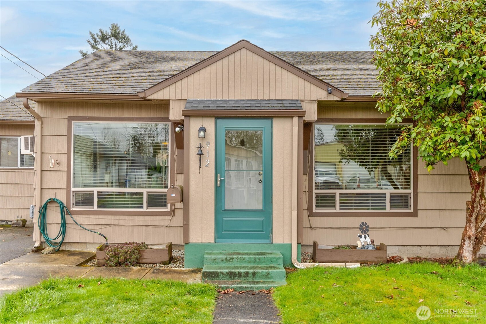 912 S 3rd Avenue Property Photo