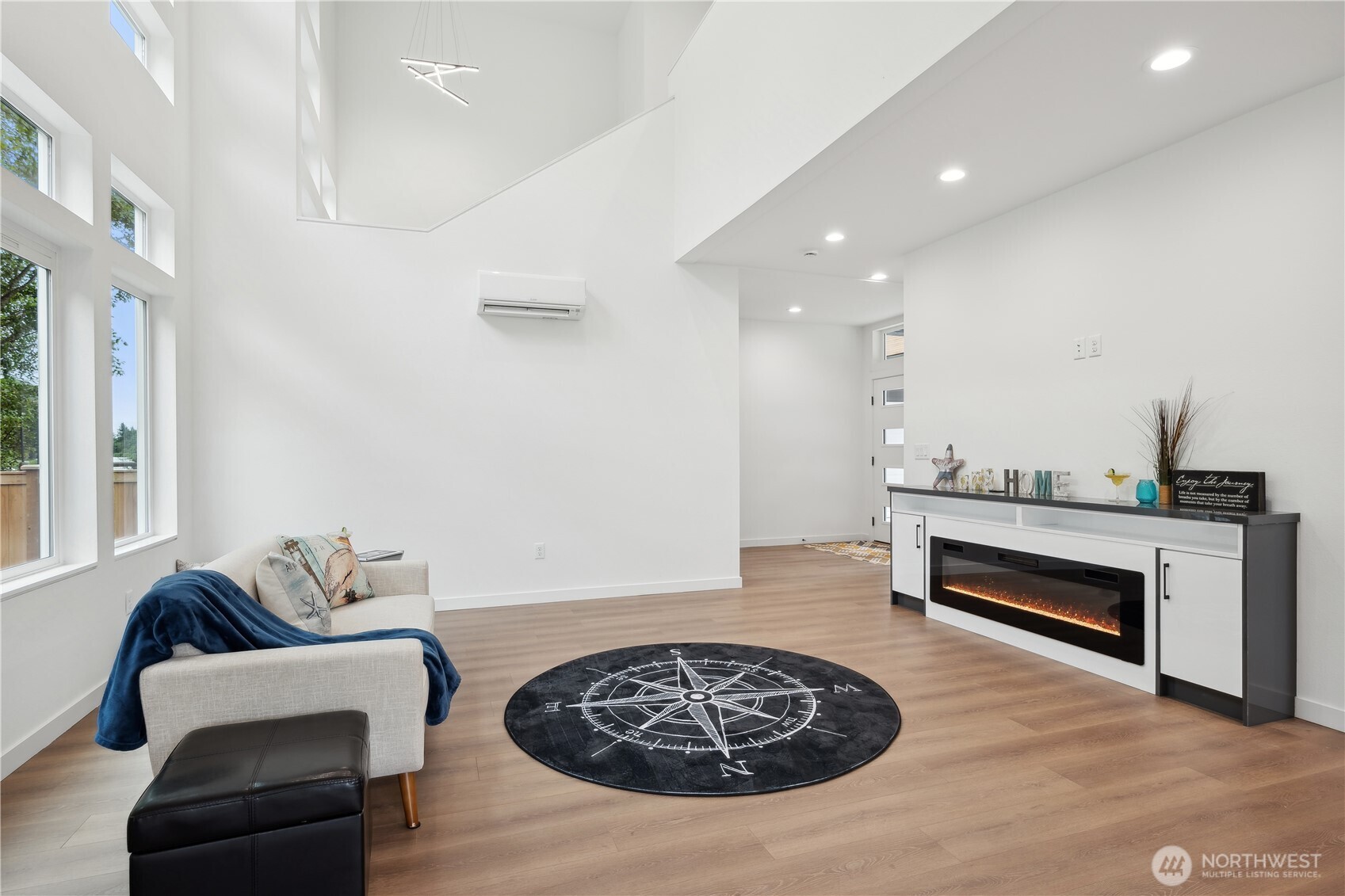 768 Point Brown Avenue Property Photo 12