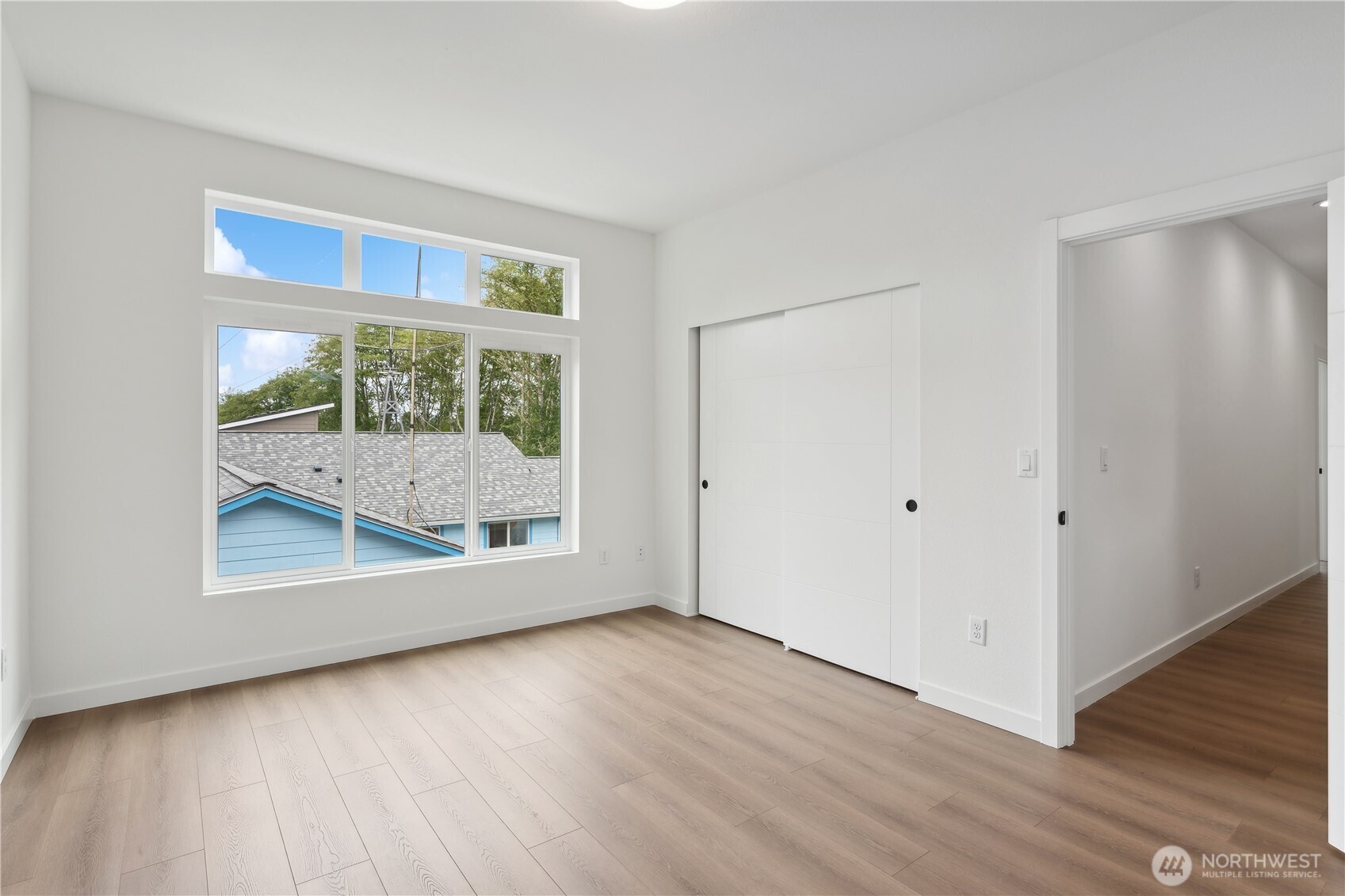768 Point Brown Avenue Property Photo 24