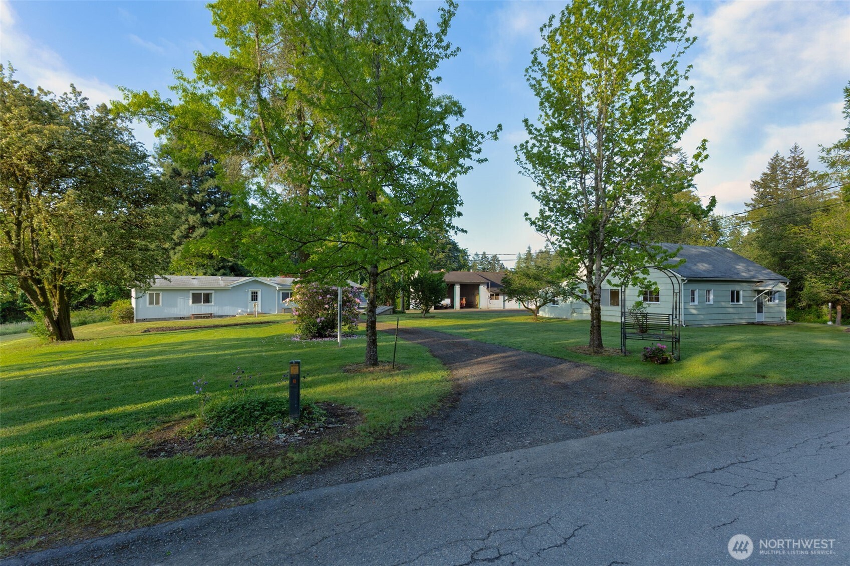 135 Nw Walker Road Property Photo