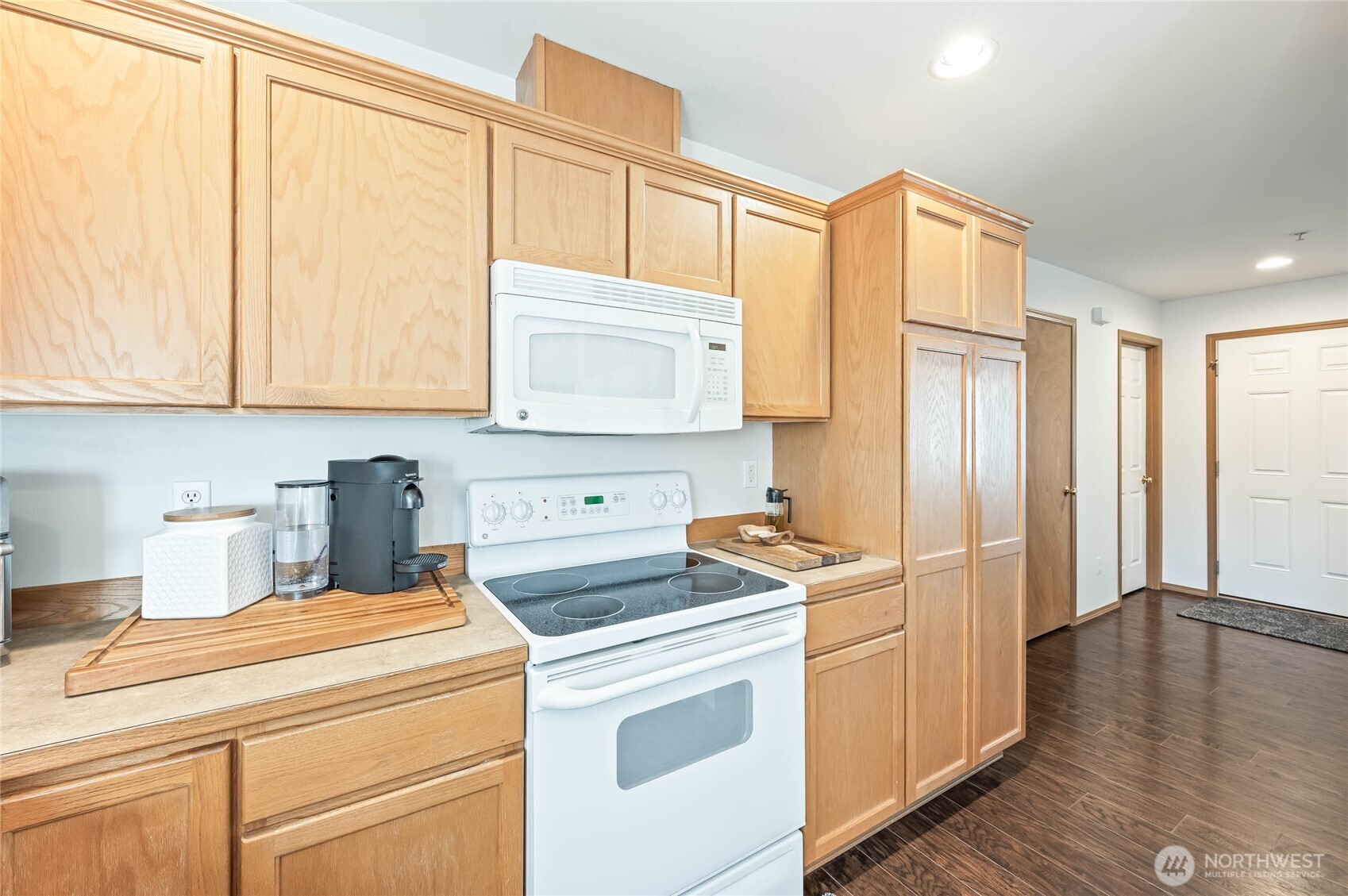 2502 Aviation Drive Property Photo 21