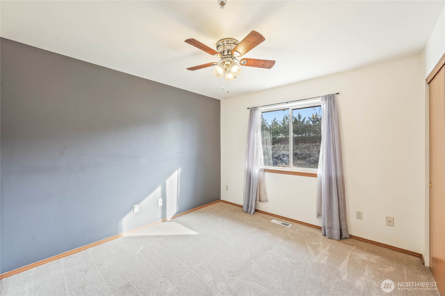 2502 Aviation Drive Property Photo 22