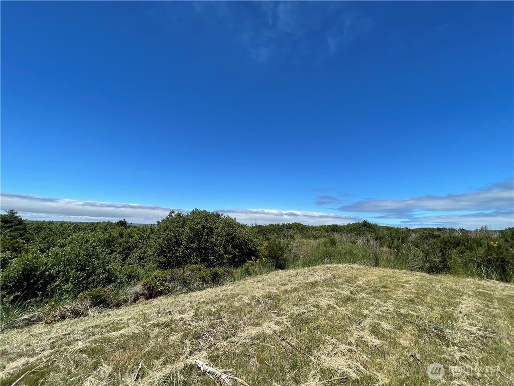 70 Dunes Lane Property Photo 2