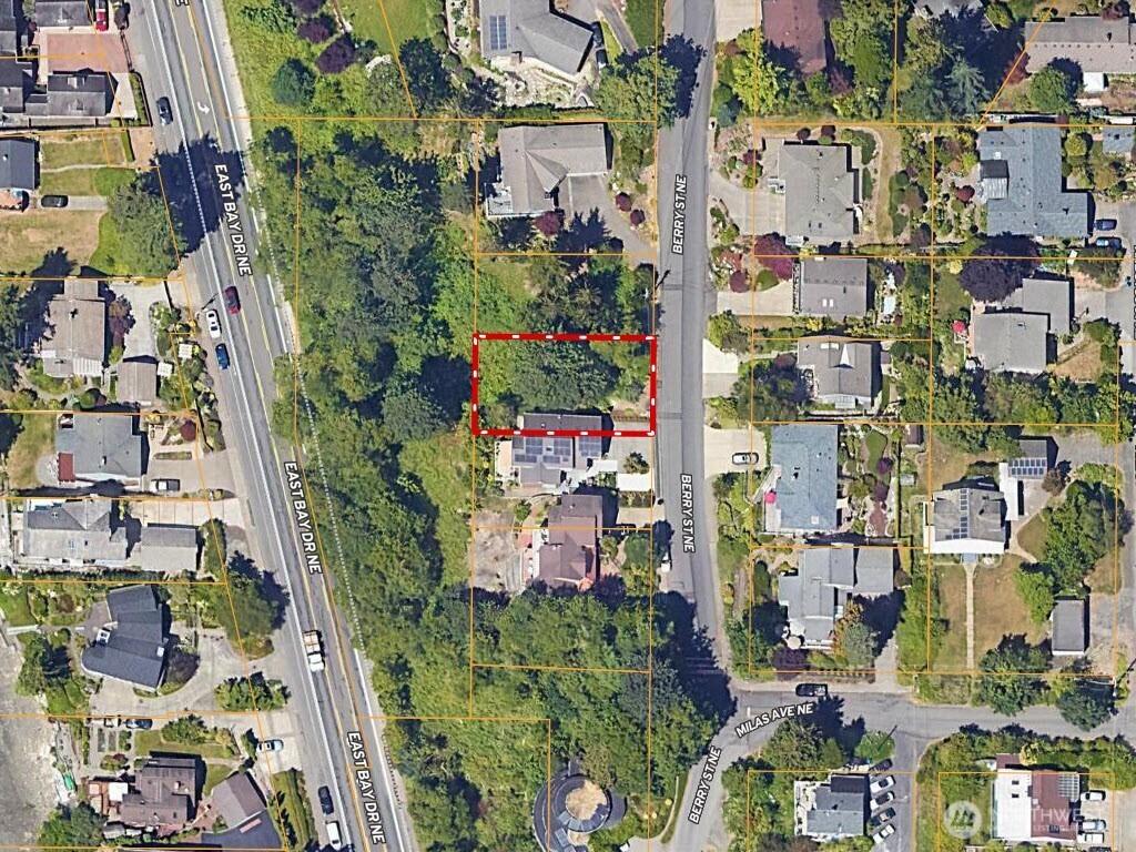 1919 Berry Street Property Photo 17