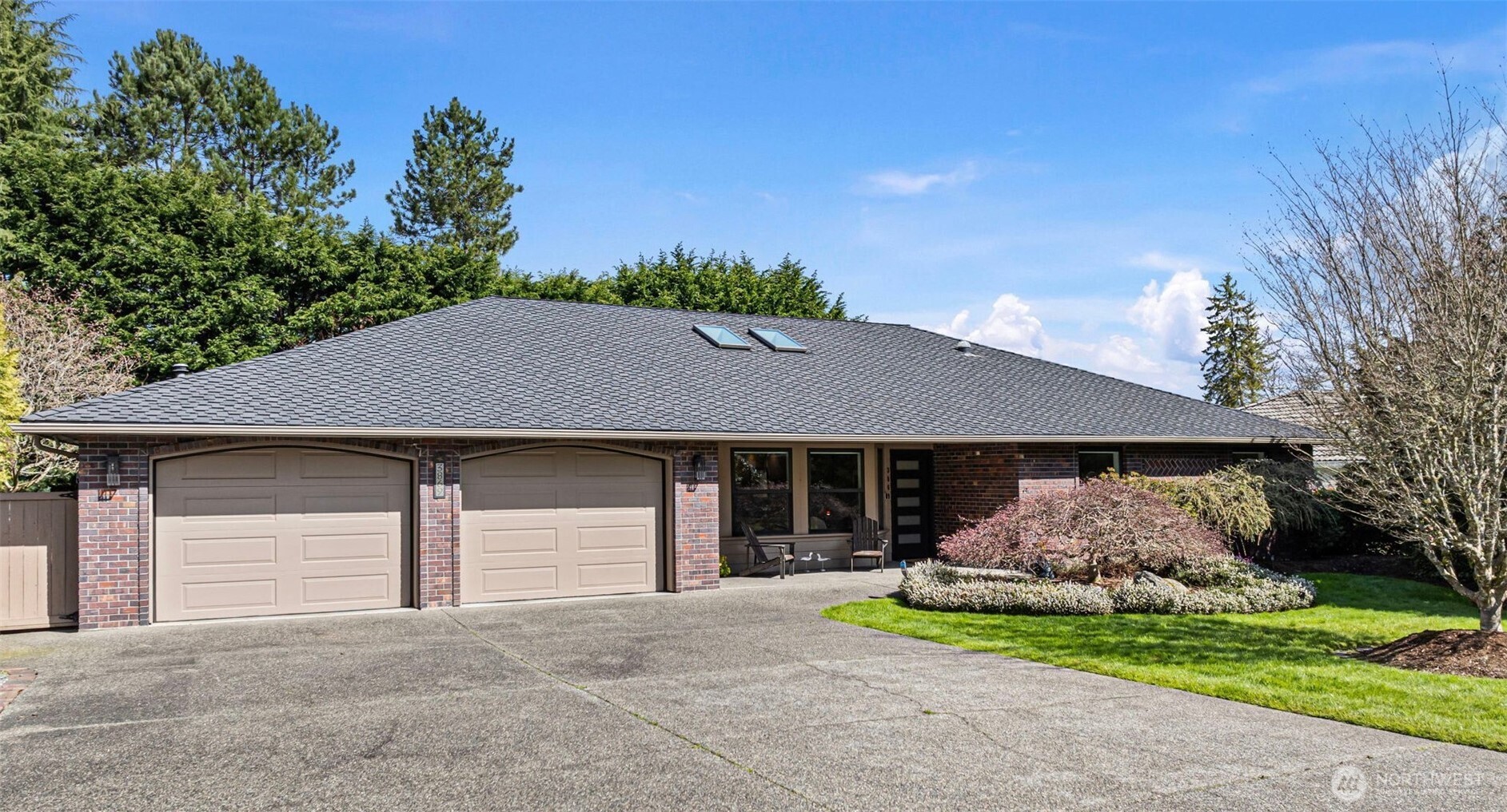 3869 Regatta Court Property Photo