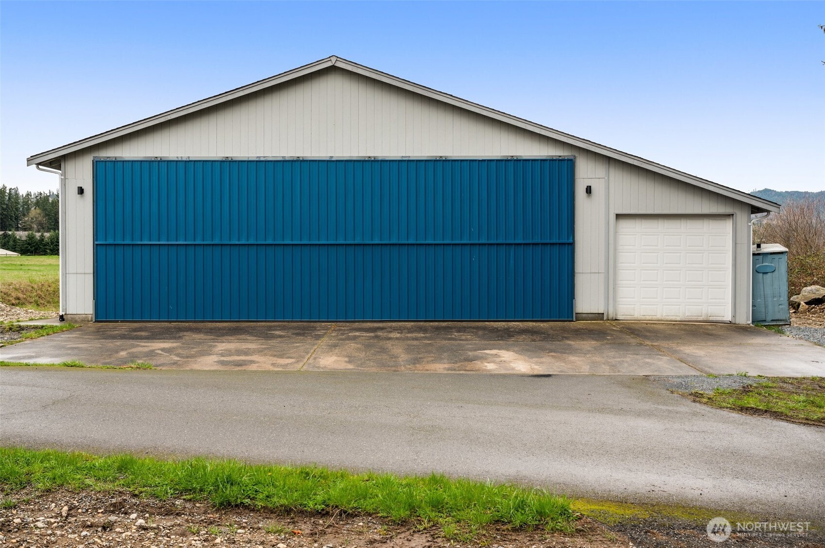 427 Jet Street Property Photo