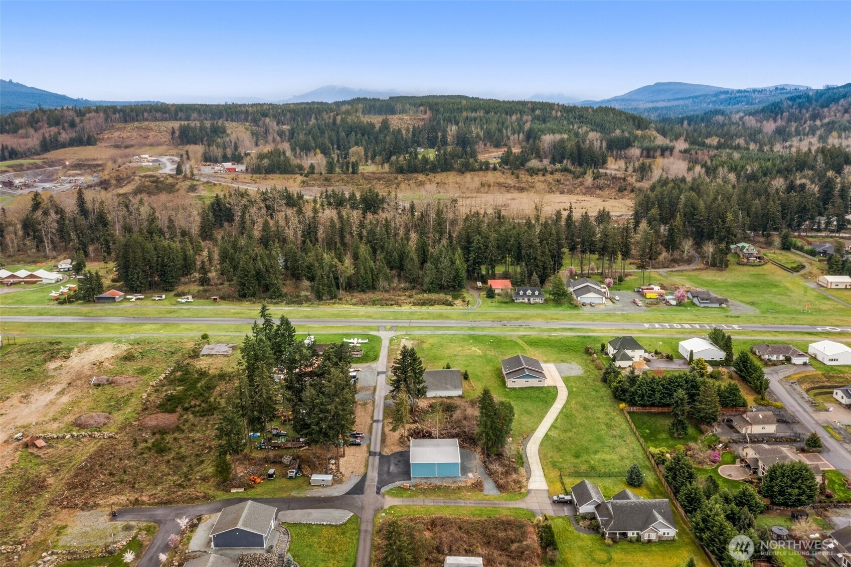 427 Jet Street Property Photo 10